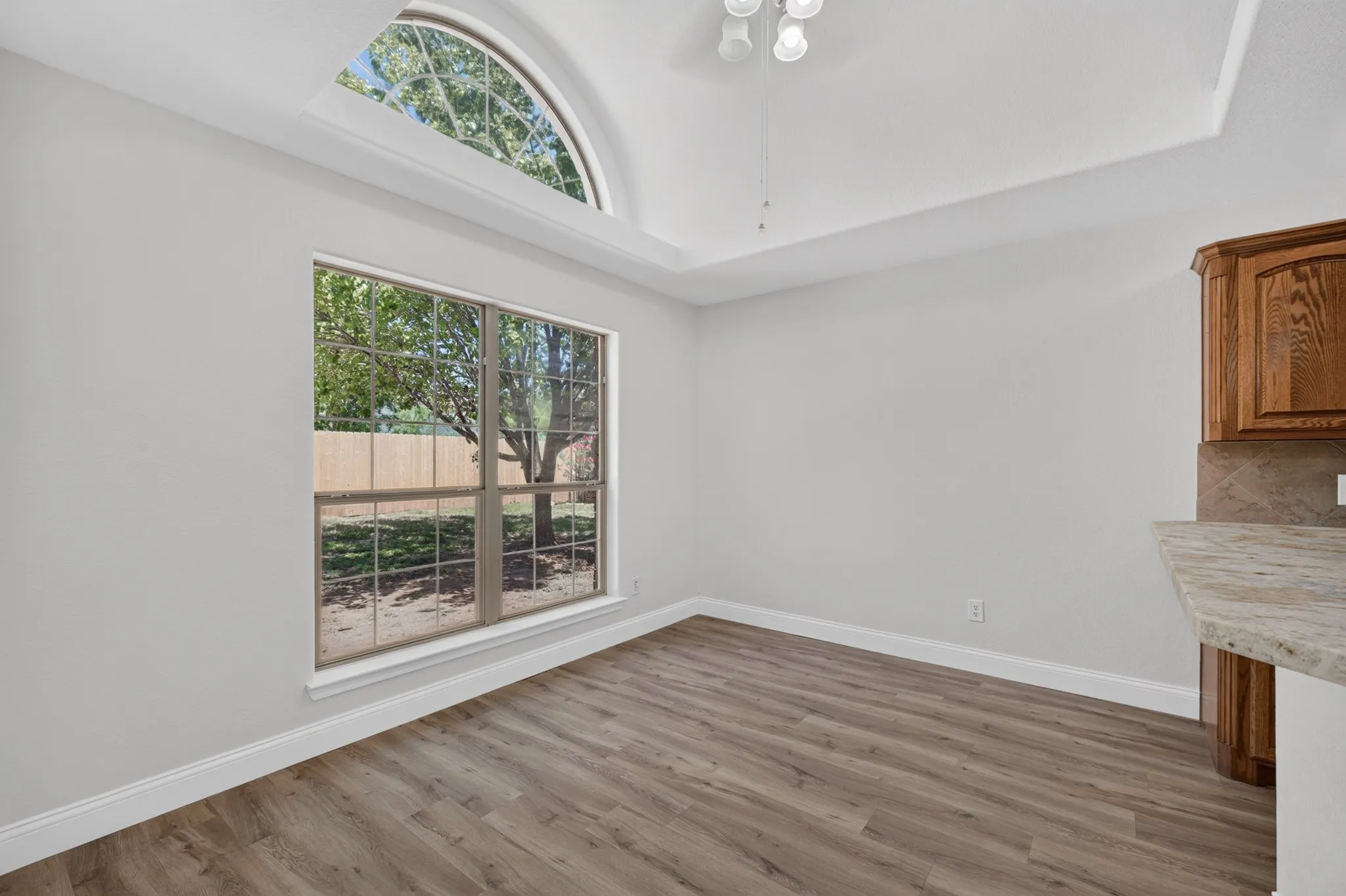 Single Family Residence For Sale in Taylor County , 3518 Silver Oaks Drive, Abilene, Texas 79606, 4 Bedroom, 3 Bathroom, 2 Garage spaces, 2,459 Sqft, built in 2005, mls#21343886, Real Estate Agent in Abilene, Homes For Sale in Taylor county, Homes For Sale in Abilene, Realtor in Abilene Texas, Real Estate Brokerage Independent Realty Texas, Luminita Cordes Realtor