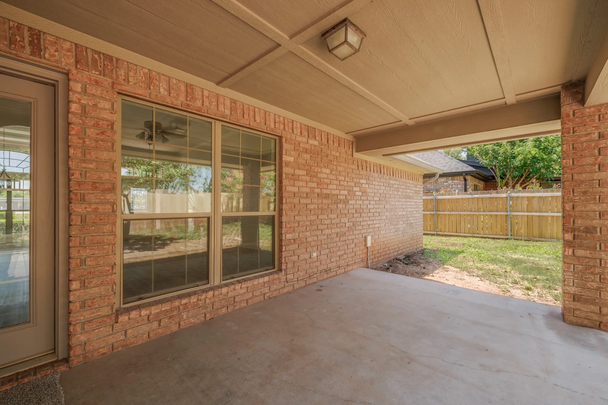 Single Family Residence For Sale in Taylor County , 3518 Silver Oaks Drive, Abilene, Texas 79606, 4 Bedroom, 3 Bathroom, 2 Garage spaces, 2,459 Sqft, built in 2005, mls#21343886, Real Estate Agent in Abilene, Homes For Sale in Taylor county, Homes For Sale in Abilene, Realtor in Abilene Texas, Real Estate Brokerage Independent Realty Texas, Luminita Cordes Realtor