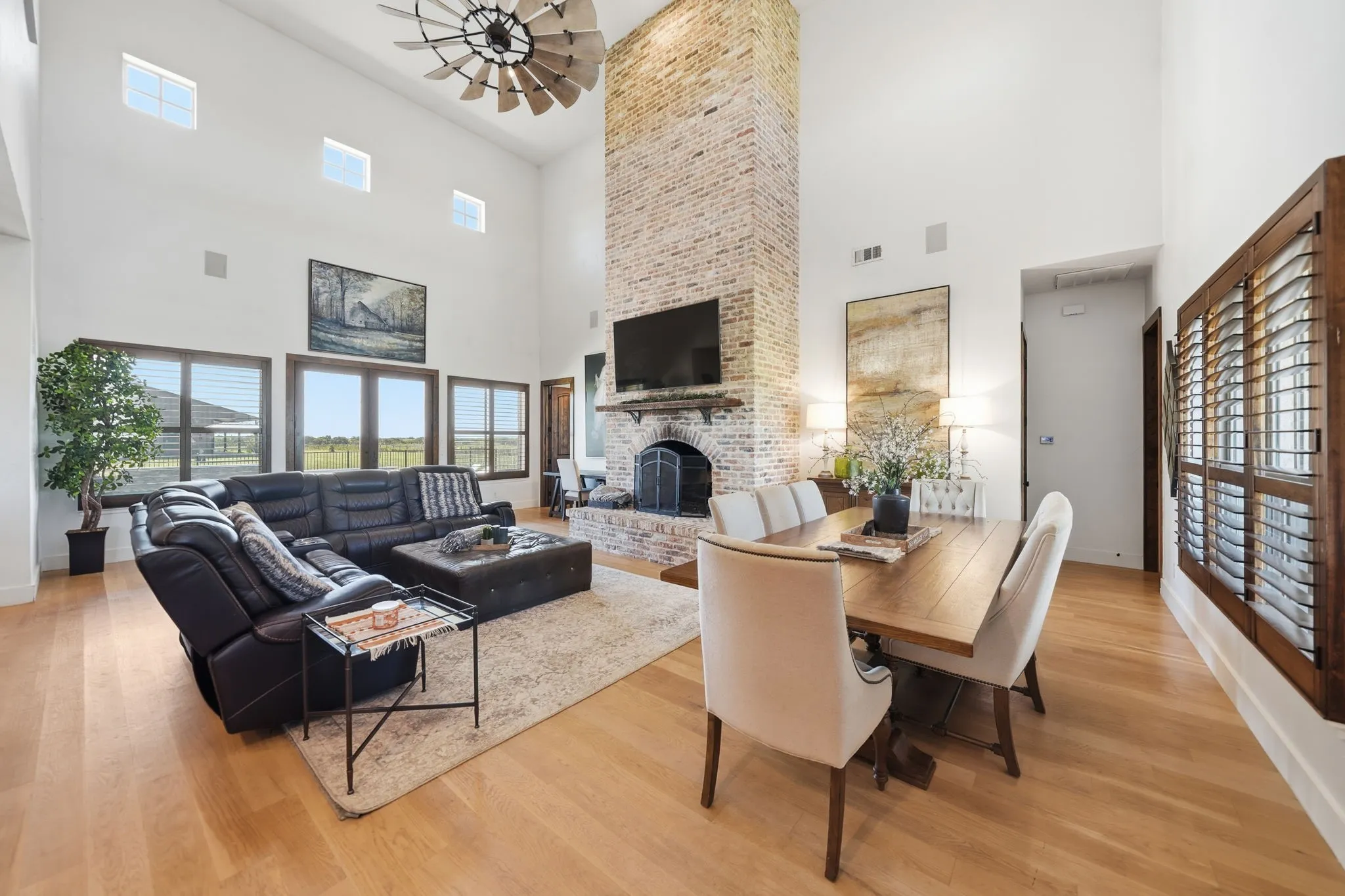 Single Family Residence For Sale in Rockwall County , 2201 E Fm 550, Rockwall, Texas 75032, 4 Bedroom, 4 Bathroom, 4 Garage spaces, 3,451 Sqft, built in 2016, mls#21340152, Real Estate Agent in Rockwall, Homes For Sale in Rockwall county, Homes For Sale in Rockwall, Realtor in Rockwall Texas, Real Estate Brokerage Independent Realty Texas, Luminita Cordes Realtor