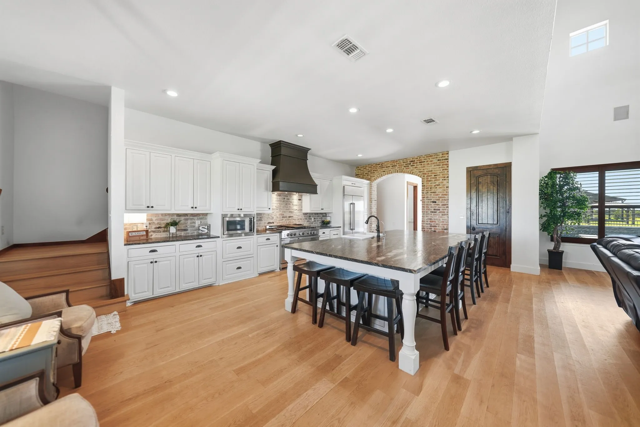 Single Family Residence For Sale in Rockwall County , 2201 E Fm 550, Rockwall, Texas 75032, 4 Bedroom, 4 Bathroom, 4 Garage spaces, 3,451 Sqft, built in 2016, mls#21340152, Real Estate Agent in Rockwall, Homes For Sale in Rockwall county, Homes For Sale in Rockwall, Realtor in Rockwall Texas, Real Estate Brokerage Independent Realty Texas, Luminita Cordes Realtor