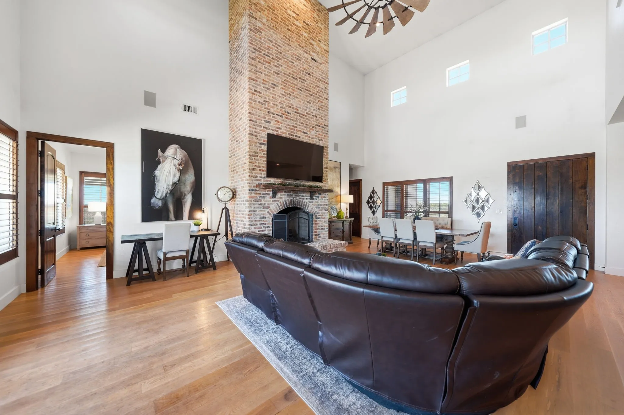 Single Family Residence For Sale in Rockwall County , 2201 E Fm 550, Rockwall, Texas 75032, 4 Bedroom, 4 Bathroom, 4 Garage spaces, 3,451 Sqft, built in 2016, mls#21340152, Real Estate Agent in Rockwall, Homes For Sale in Rockwall county, Homes For Sale in Rockwall, Realtor in Rockwall Texas, Real Estate Brokerage Independent Realty Texas, Luminita Cordes Realtor