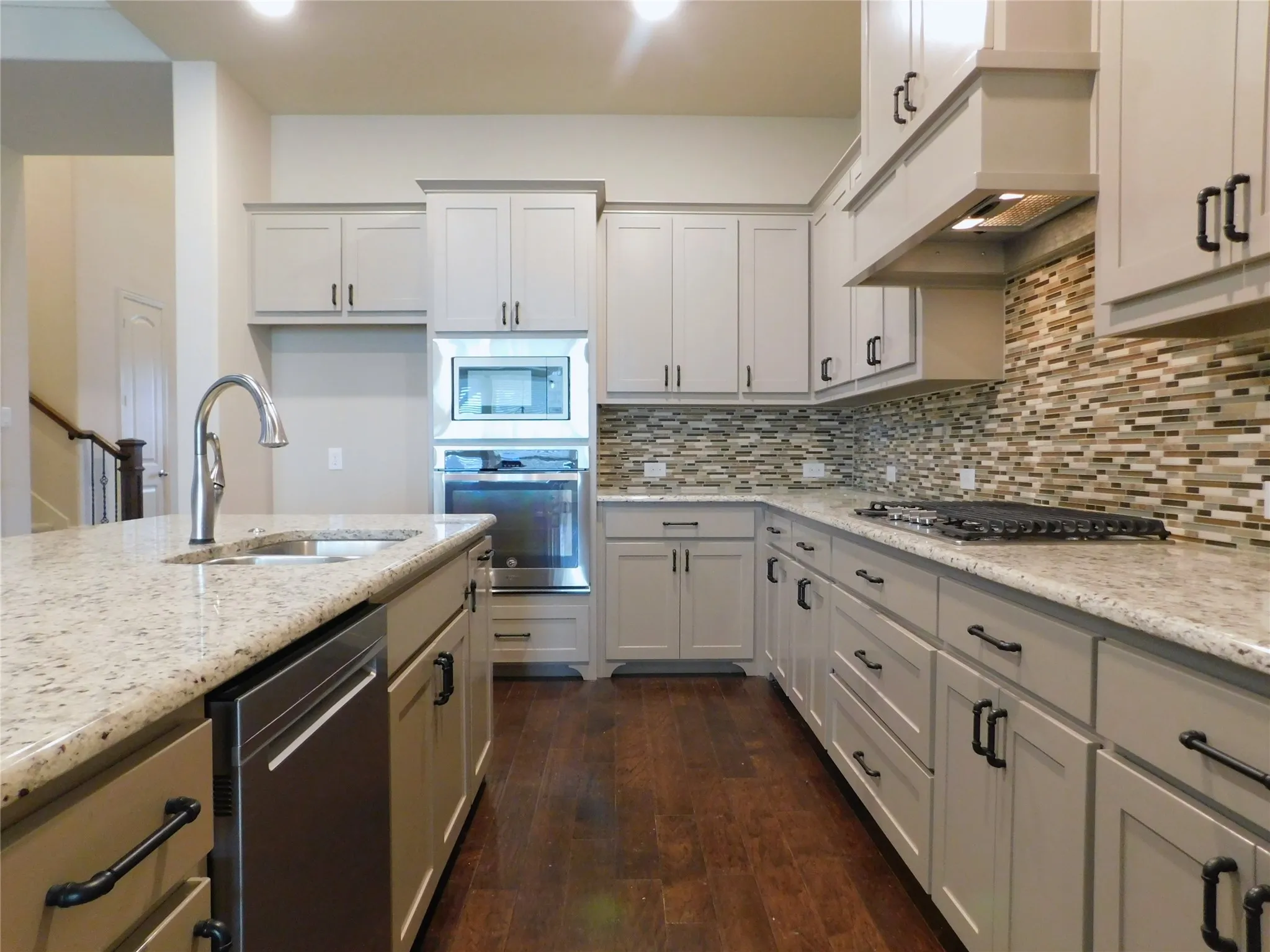Single Family Residence For Rent in Denton County , 1704 Serra Drive, Little Elm, Texas 75068, 5 Bedroom, 4 Bathroom, 3 Garage spaces, 3,508 Sqft, built in 2017, mls#21346159, Real Estate Agent in Little Elm, Homes For Rent in Denton county, Homes For Rent in Little Elm, Realtor in Little Elm Texas, Real Estate Brokerage Independent Realty Texas, Luminita Cordes Realtor