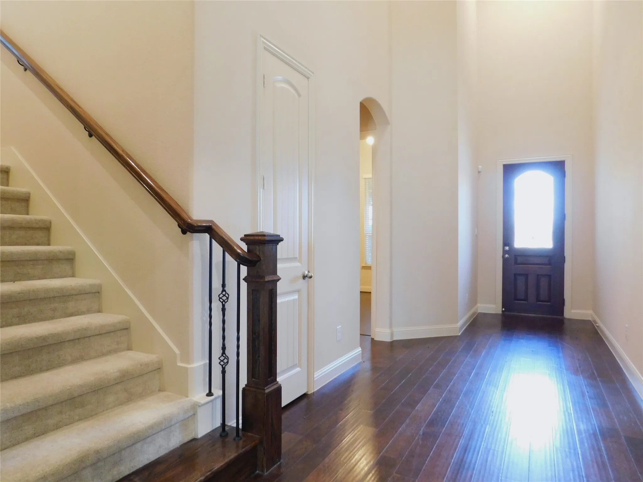 Single Family Residence For Rent in Denton County , 1704 Serra Drive, Little Elm, Texas 75068, 5 Bedroom, 4 Bathroom, 3 Garage spaces, 3,508 Sqft, built in 2017, mls#21346159, Real Estate Agent in Little Elm, Homes For Rent in Denton county, Homes For Rent in Little Elm, Realtor in Little Elm Texas, Real Estate Brokerage Independent Realty Texas, Luminita Cordes Realtor
