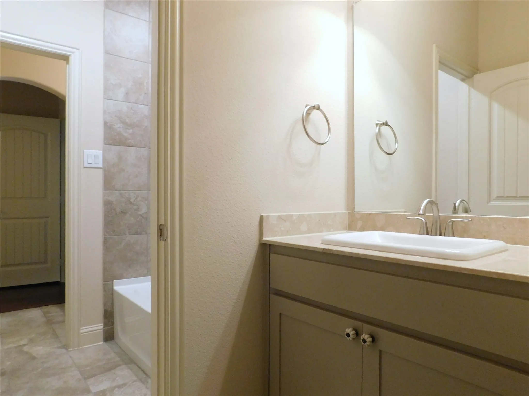 Single Family Residence For Rent in Denton County , 1704 Serra Drive, Little Elm, Texas 75068, 5 Bedroom, 4 Bathroom, 3 Garage spaces, 3,508 Sqft, built in 2017, mls#21346159, Real Estate Agent in Little Elm, Homes For Rent in Denton county, Homes For Rent in Little Elm, Realtor in Little Elm Texas, Real Estate Brokerage Independent Realty Texas, Luminita Cordes Realtor