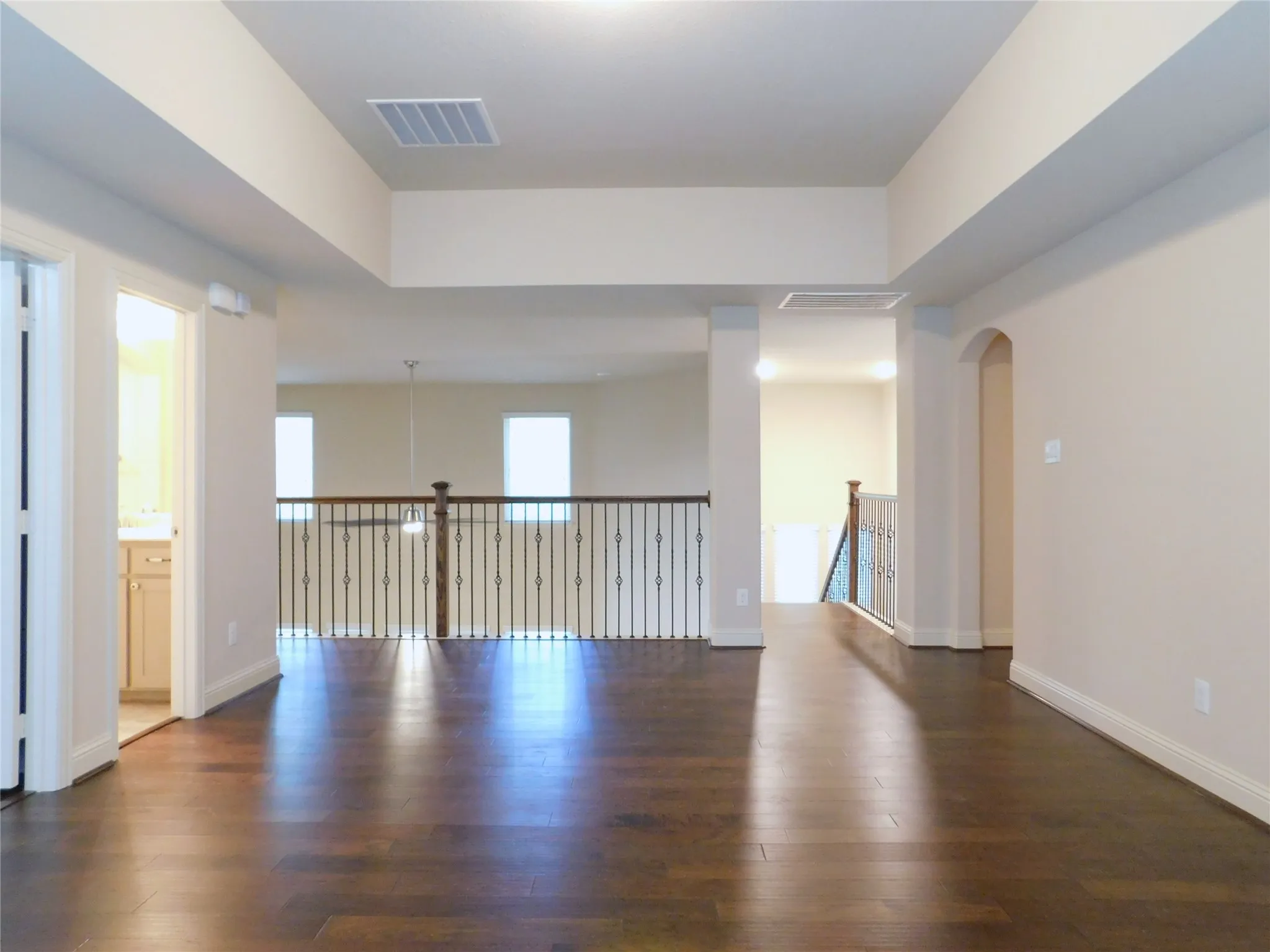 Single Family Residence For Rent in Denton County , 1704 Serra Drive, Little Elm, Texas 75068, 5 Bedroom, 4 Bathroom, 3 Garage spaces, 3,508 Sqft, built in 2017, mls#21346159, Real Estate Agent in Little Elm, Homes For Rent in Denton county, Homes For Rent in Little Elm, Realtor in Little Elm Texas, Real Estate Brokerage Independent Realty Texas, Luminita Cordes Realtor