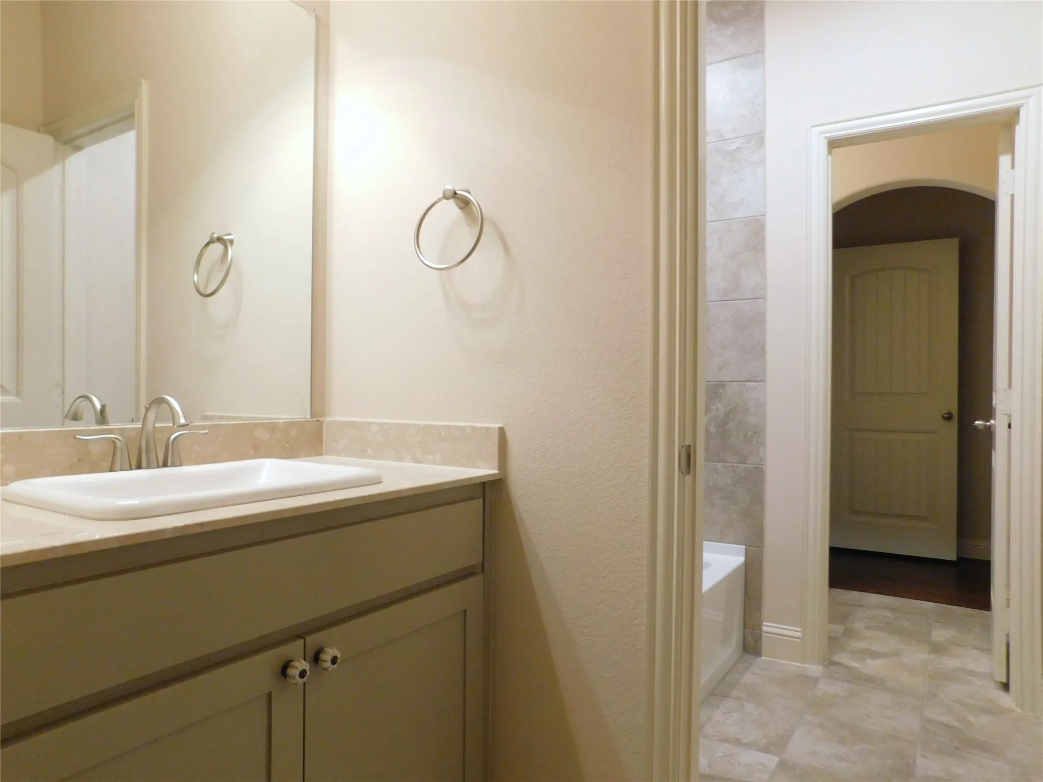 Single Family Residence For Rent in Denton County , 1704 Serra Drive, Little Elm, Texas 75068, 5 Bedroom, 4 Bathroom, 3 Garage spaces, 3,508 Sqft, built in 2017, mls#21346159, Real Estate Agent in Little Elm, Homes For Rent in Denton county, Homes For Rent in Little Elm, Realtor in Little Elm Texas, Real Estate Brokerage Independent Realty Texas, Luminita Cordes Realtor