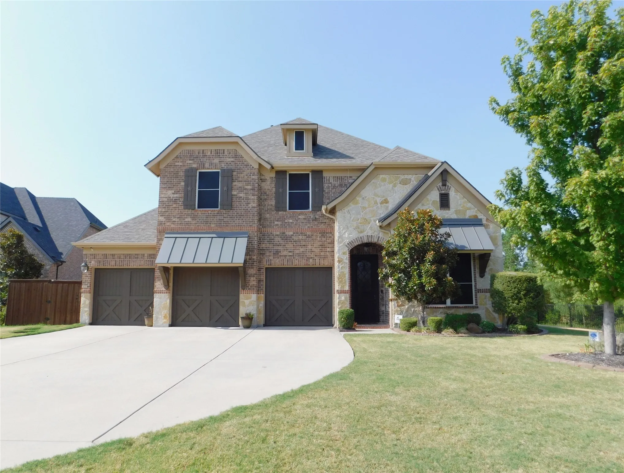 Single Family Residence For Rent in Denton County , 1704 Serra Drive, Little Elm, Texas 75068, 5 Bedroom, 4 Bathroom, 3 Garage spaces, 3,508 Sqft, built in 2017, mls#21346159, Real Estate Agent in Little Elm, Homes For Rent in Denton county, Homes For Rent in Little Elm, Realtor in Little Elm Texas, Real Estate Brokerage Independent Realty Texas, Luminita Cordes Realtor
