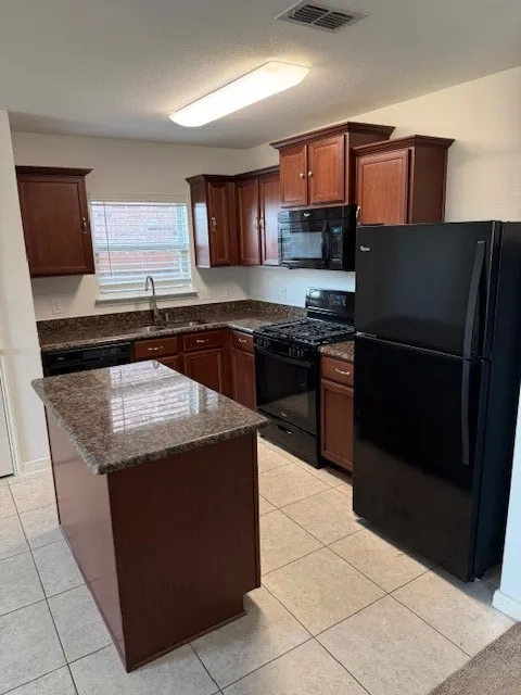 Single Family Residence For Sale in Kaufman County , 2107 Bluebell, Forney, Texas 75126, 4 Bedroom, 2 Bathroom, 2 Garage spaces, 1,630 Sqft, built in 2015, mls#21346658, Real Estate Agent in Forney, Homes For Sale in Kaufman county, Homes For Sale in Forney, Realtor in Forney Texas, Real Estate Brokerage Independent Realty Texas, Luminita Cordes Realtor