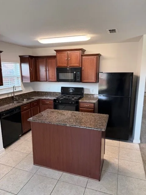 Single Family Residence For Sale in Kaufman County , 2107 Bluebell, Forney, Texas 75126, 4 Bedroom, 2 Bathroom, 2 Garage spaces, 1,630 Sqft, built in 2015, mls#21346658, Real Estate Agent in Forney, Homes For Sale in Kaufman county, Homes For Sale in Forney, Realtor in Forney Texas, Real Estate Brokerage Independent Realty Texas, Luminita Cordes Realtor