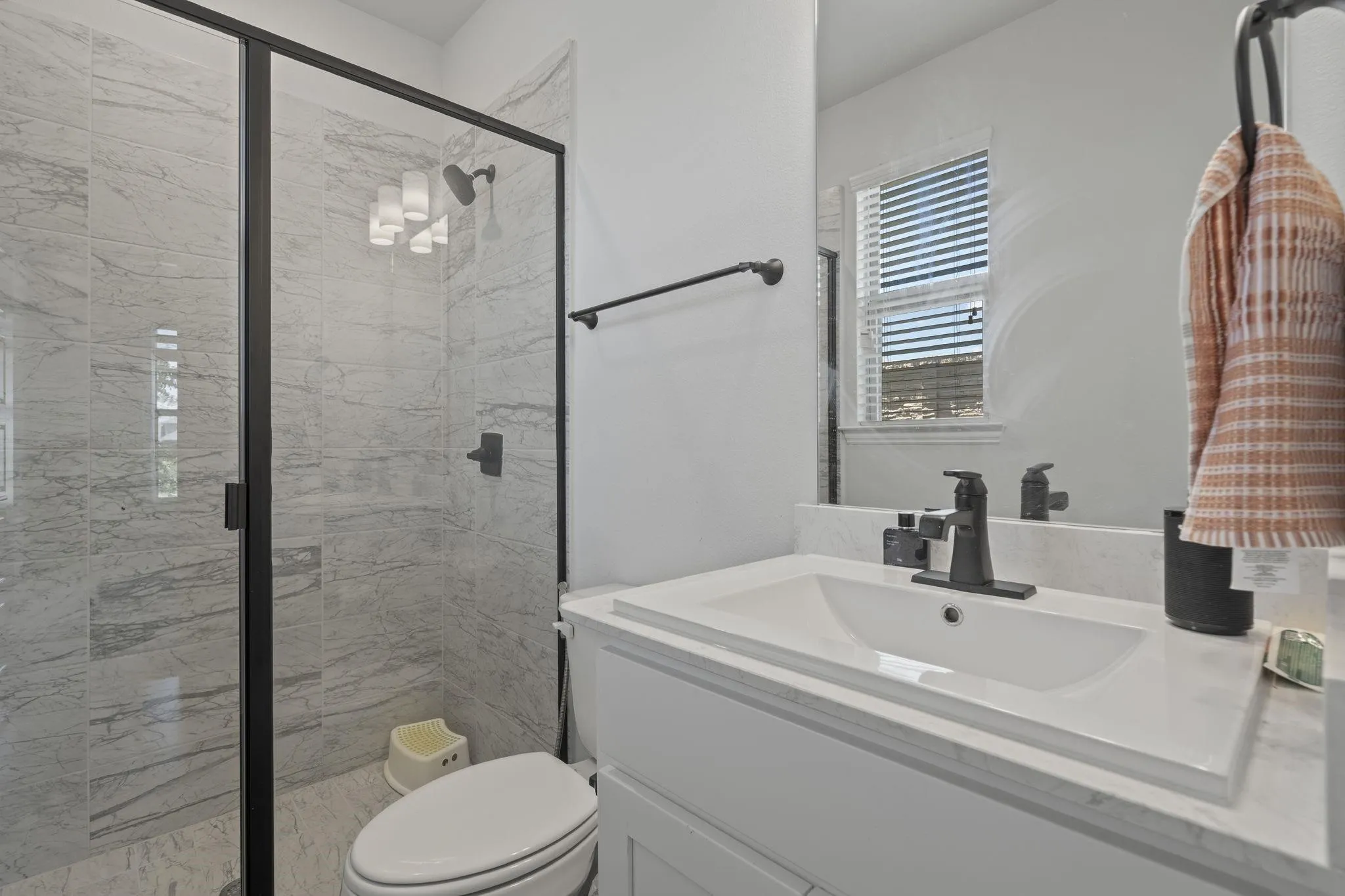 Single Family Residence For Rent in Denton County , 913 Gingham Street, Frisco, Texas 75036, 4 Bedroom, 4 Bathroom, 2 Garage spaces, 3,257 Sqft, built in 2020, mls#21346666, Real Estate Agent in Frisco, Homes For Rent in Denton county, Homes For Rent in Frisco, Realtor in Frisco Texas, Real Estate Brokerage Independent Realty Texas, Luminita Cordes Realtor