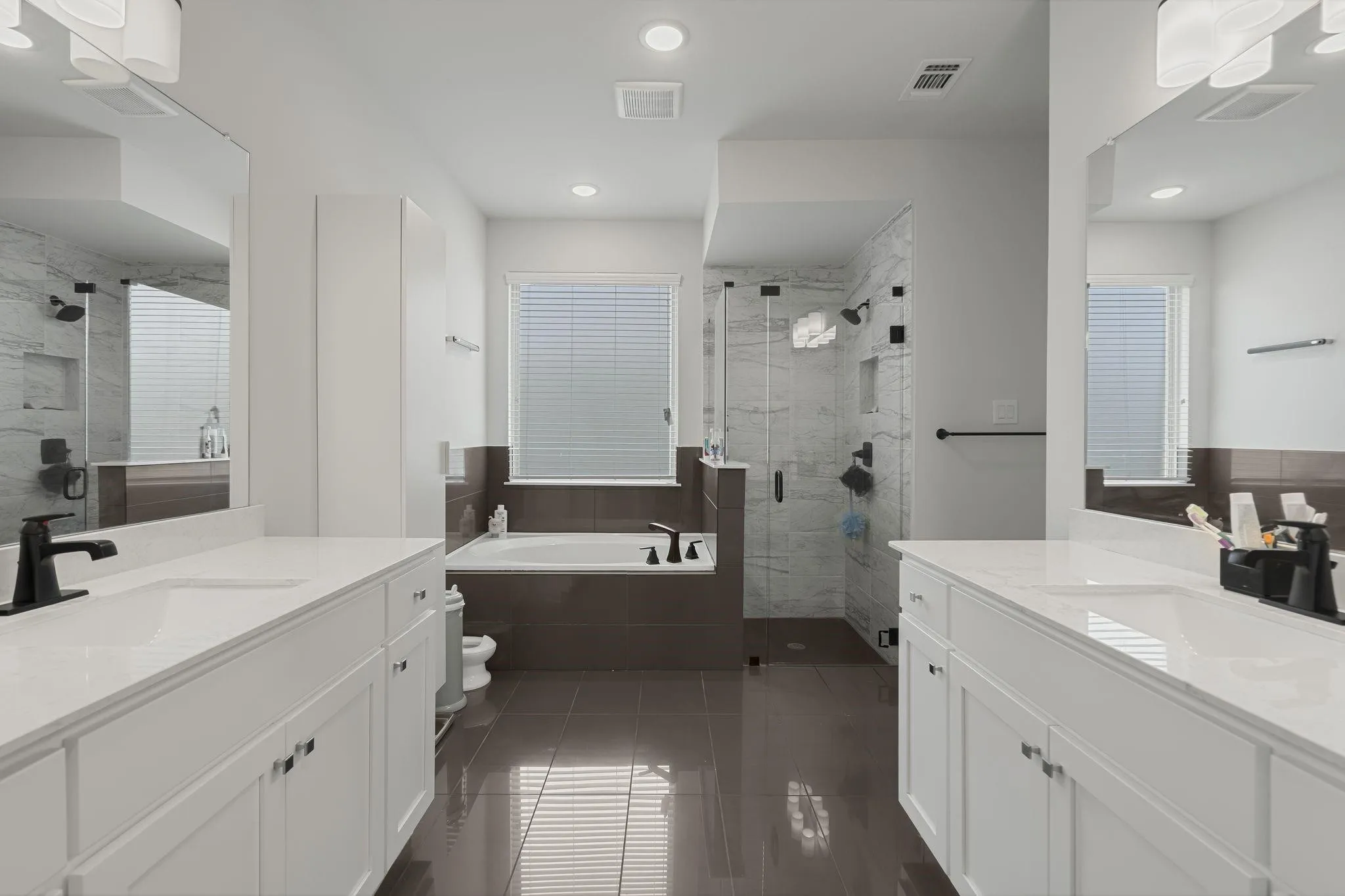 Single Family Residence For Rent in Denton County , 913 Gingham Street, Frisco, Texas 75036, 4 Bedroom, 4 Bathroom, 2 Garage spaces, 3,257 Sqft, built in 2020, mls#21346666, Real Estate Agent in Frisco, Homes For Rent in Denton county, Homes For Rent in Frisco, Realtor in Frisco Texas, Real Estate Brokerage Independent Realty Texas, Luminita Cordes Realtor