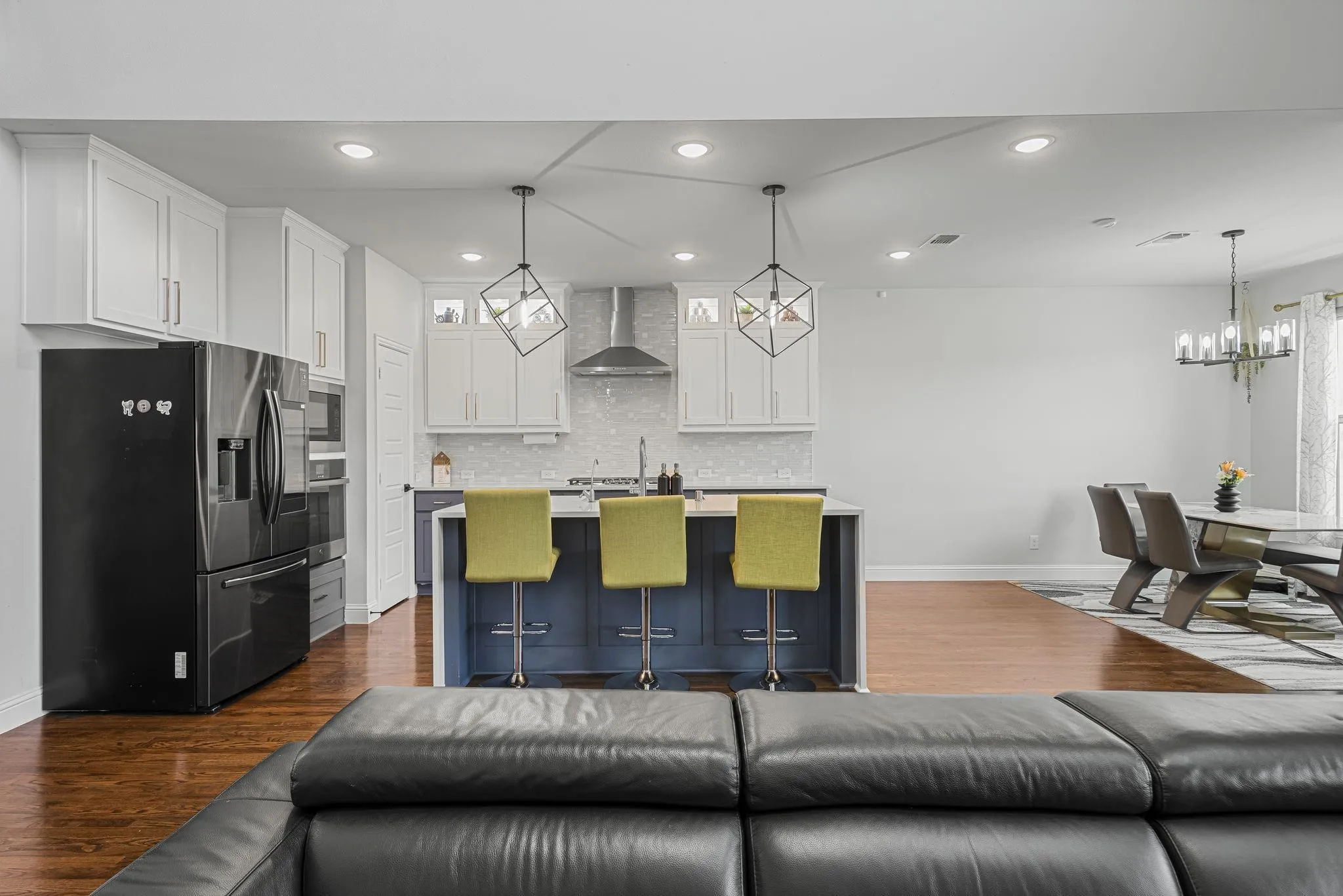 Single Family Residence For Rent in Denton County , 913 Gingham Street, Frisco, Texas 75036, 4 Bedroom, 4 Bathroom, 2 Garage spaces, 3,257 Sqft, built in 2020, mls#21346666, Real Estate Agent in Frisco, Homes For Rent in Denton county, Homes For Rent in Frisco, Realtor in Frisco Texas, Real Estate Brokerage Independent Realty Texas, Luminita Cordes Realtor