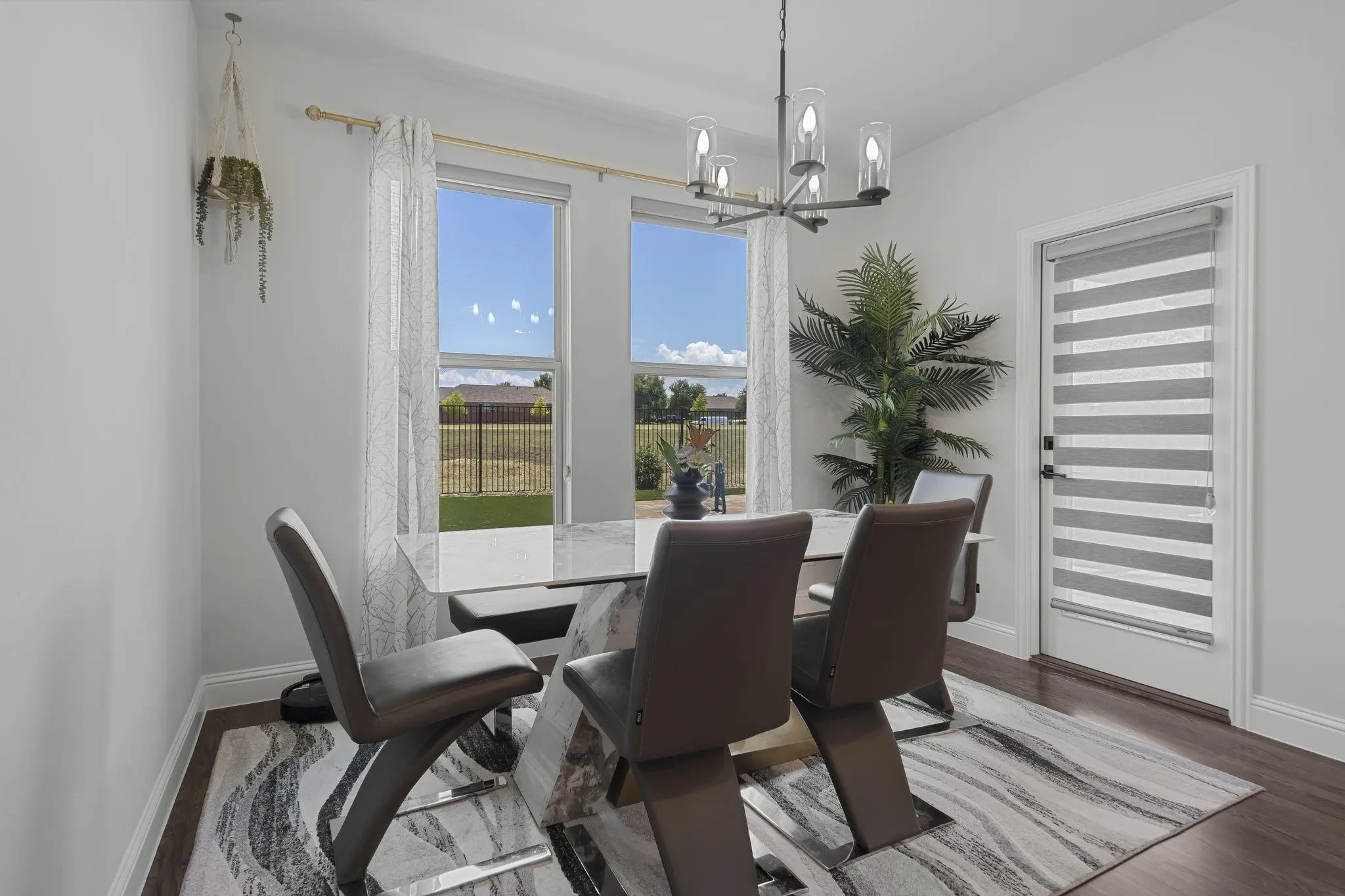 Single Family Residence For Rent in Denton County , 913 Gingham Street, Frisco, Texas 75036, 4 Bedroom, 4 Bathroom, 2 Garage spaces, 3,257 Sqft, built in 2020, mls#21346666, Real Estate Agent in Frisco, Homes For Rent in Denton county, Homes For Rent in Frisco, Realtor in Frisco Texas, Real Estate Brokerage Independent Realty Texas, Luminita Cordes Realtor
