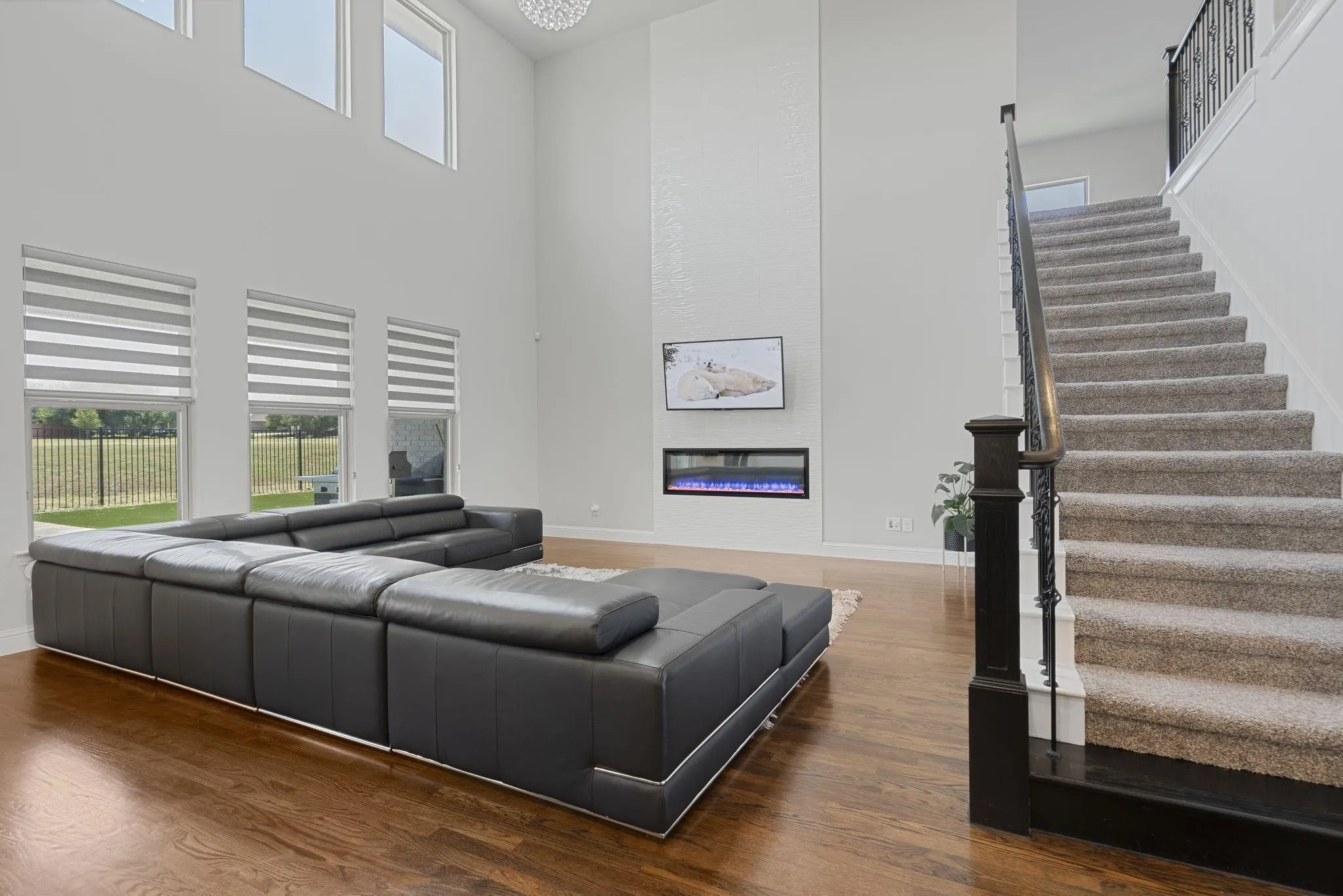 Single Family Residence For Rent in Denton County , 913 Gingham Street, Frisco, Texas 75036, 4 Bedroom, 4 Bathroom, 2 Garage spaces, 3,257 Sqft, built in 2020, mls#21346666, Real Estate Agent in Frisco, Homes For Rent in Denton county, Homes For Rent in Frisco, Realtor in Frisco Texas, Real Estate Brokerage Independent Realty Texas, Luminita Cordes Realtor