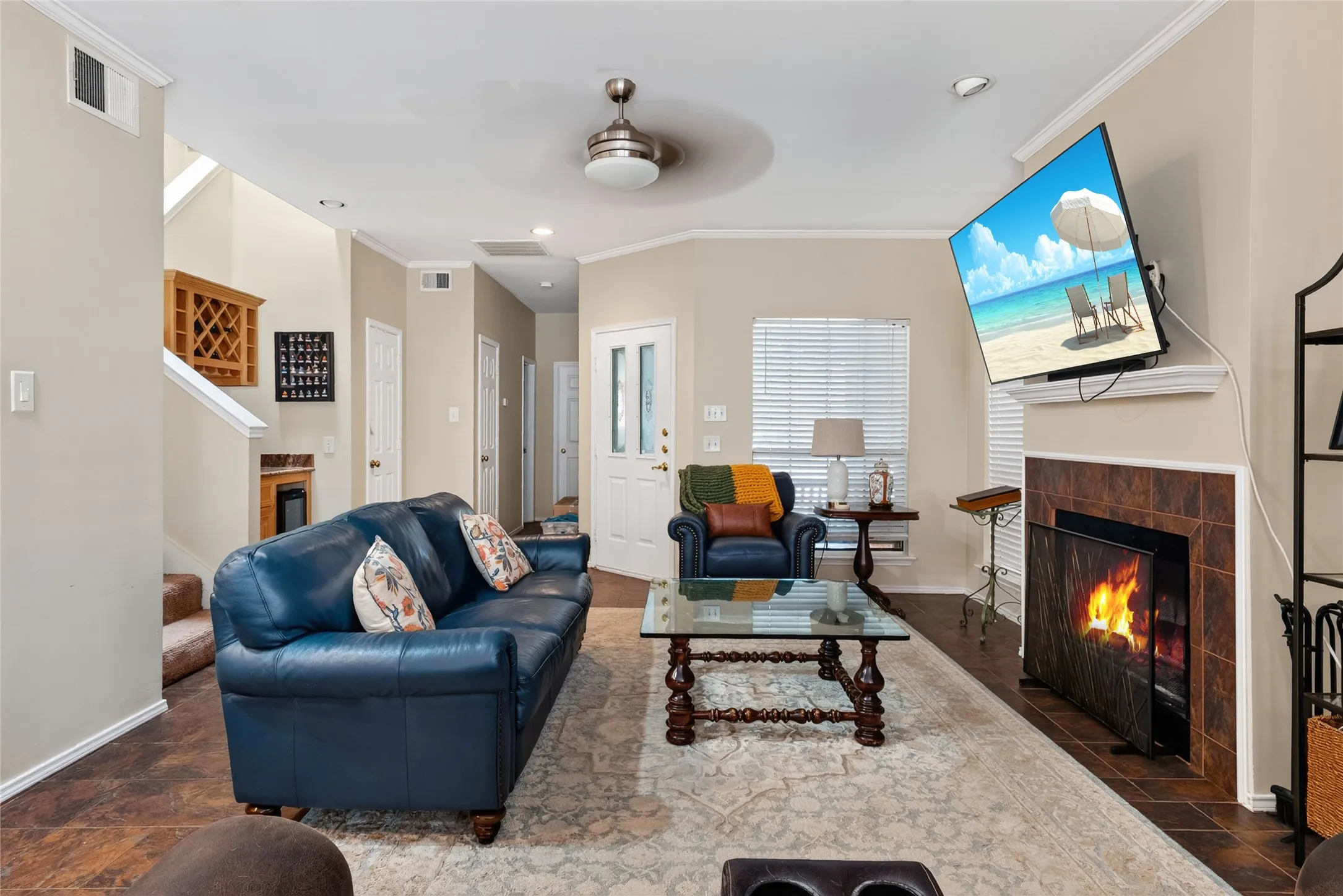 Single Family Residence For Rent in Collin County , 6015 Homestead Court, Dallas, Texas 75252, 3 Bedroom, 3 Bathroom, 2 Garage spaces, 1,905 Sqft, built in 1991, mls#21334762, Real Estate Agent in Dallas, Homes For Rent in Collin county, Homes For Rent in Dallas, Realtor in Dallas Texas, Real Estate Brokerage Independent Realty Texas, Luminita Cordes Realtor