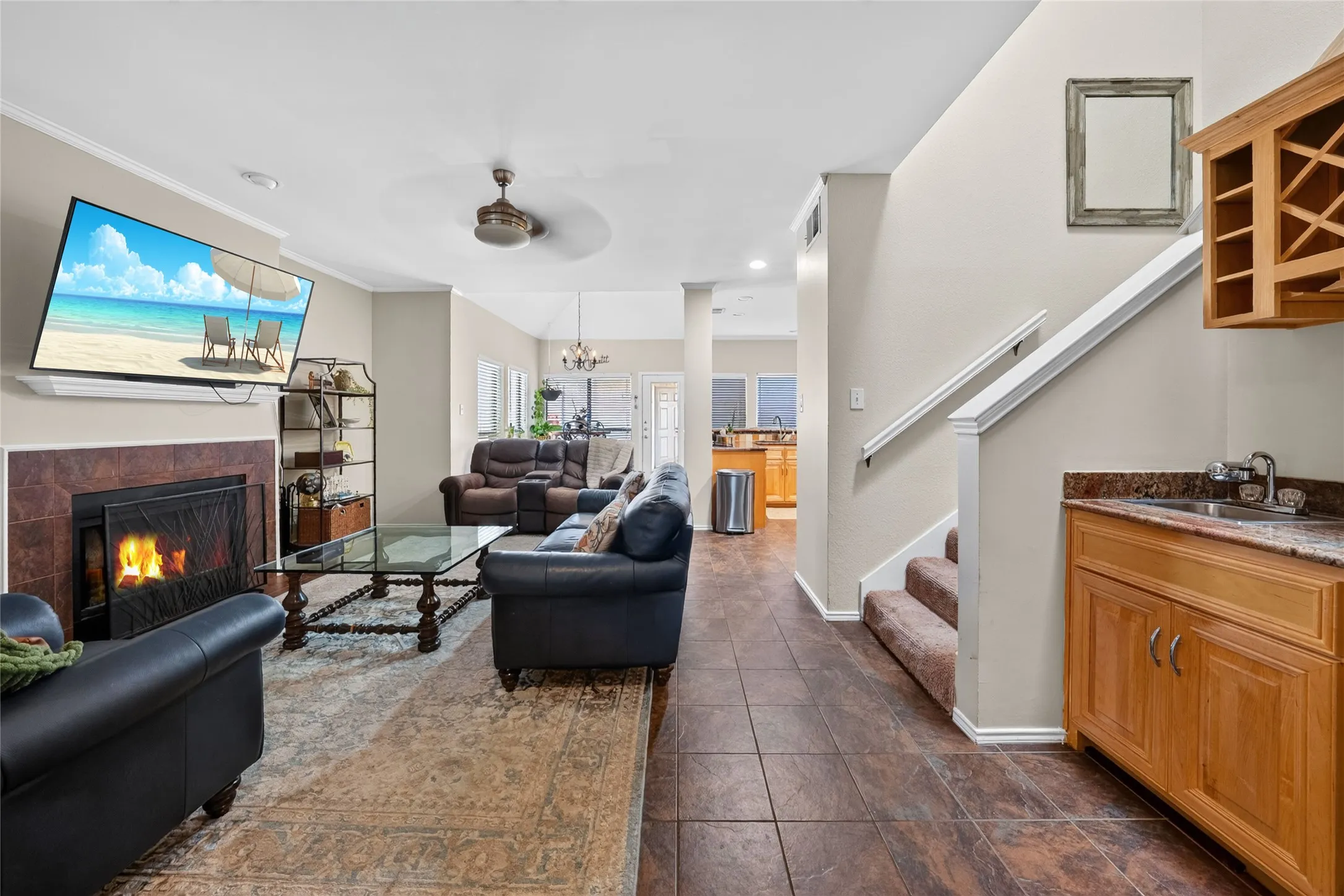 Single Family Residence For Rent in Collin County , 6015 Homestead Court, Dallas, Texas 75252, 3 Bedroom, 3 Bathroom, 2 Garage spaces, 1,905 Sqft, built in 1991, mls#21334762, Real Estate Agent in Dallas, Homes For Rent in Collin county, Homes For Rent in Dallas, Realtor in Dallas Texas, Real Estate Brokerage Independent Realty Texas, Luminita Cordes Realtor