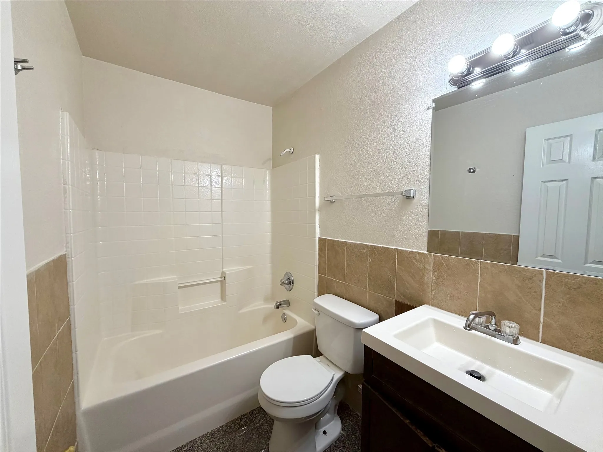 Single Family Residence For Sale in Dallas County , 5408 Dove Drive, Dallas, Texas 75236, 4 Bedroom, 3 Bathroom, 2 Garage spaces, 2,389 Sqft, built in 2001, mls#21346408, Real Estate Agent in Dallas, Homes For Sale in Dallas county, Homes For Sale in Dallas, Realtor in Dallas Texas, Real Estate Brokerage Independent Realty Texas, Luminita Cordes Realtor