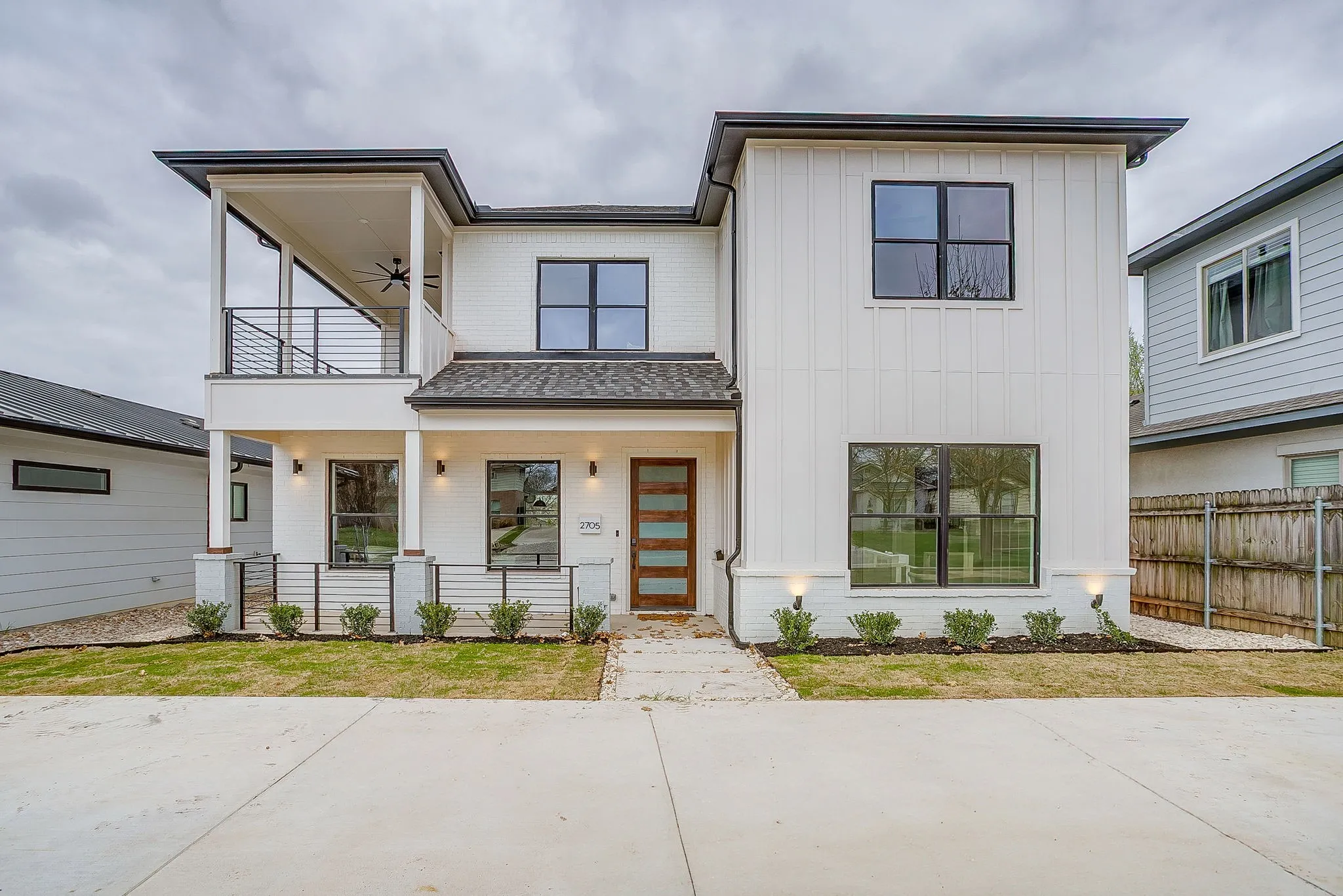 Single Family Residence For Sale in Tarrant County , 2705 Gordon Avenue, Fort Worth, Texas 76110, 5 Bedroom, 6 Bathroom, Garage spaces, 2,837 Sqft, built in 2026, mls#21346473, Real Estate Agent in Fort Worth, Homes For Sale in Tarrant county, Homes For Sale in Fort Worth, Realtor in Fort Worth Texas, Real Estate Brokerage Independent Realty Texas, Luminita Cordes Realtor