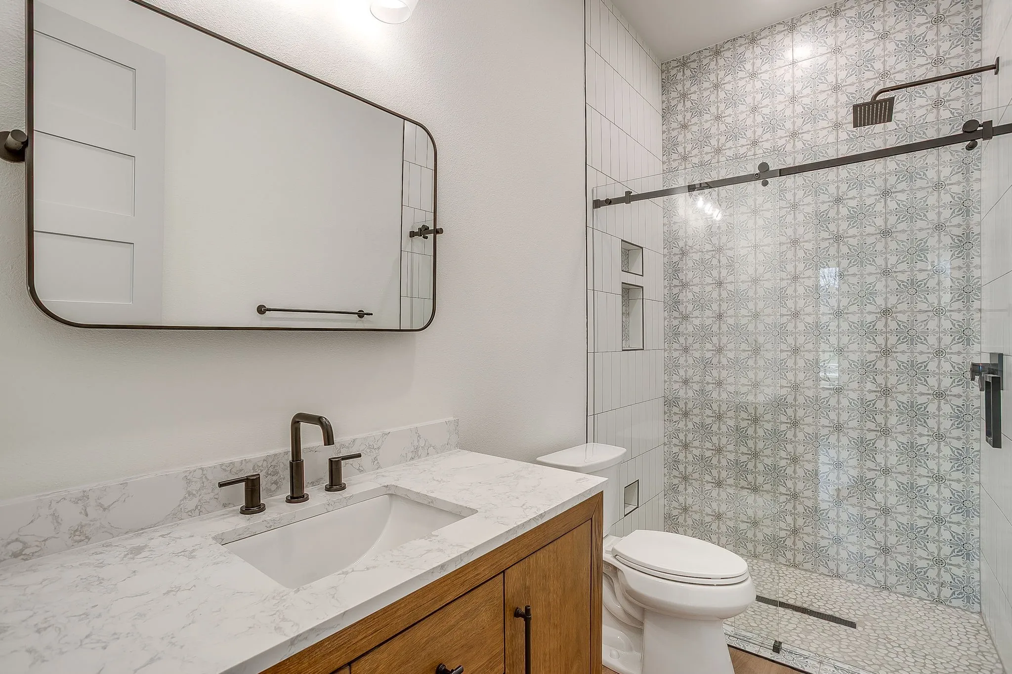 Single Family Residence For Sale in Tarrant County , 2705 Gordon Avenue, Fort Worth, Texas 76110, 5 Bedroom, 6 Bathroom, Garage spaces, 2,837 Sqft, built in 2026, mls#21346473, Real Estate Agent in Fort Worth, Homes For Sale in Tarrant county, Homes For Sale in Fort Worth, Realtor in Fort Worth Texas, Real Estate Brokerage Independent Realty Texas, Luminita Cordes Realtor