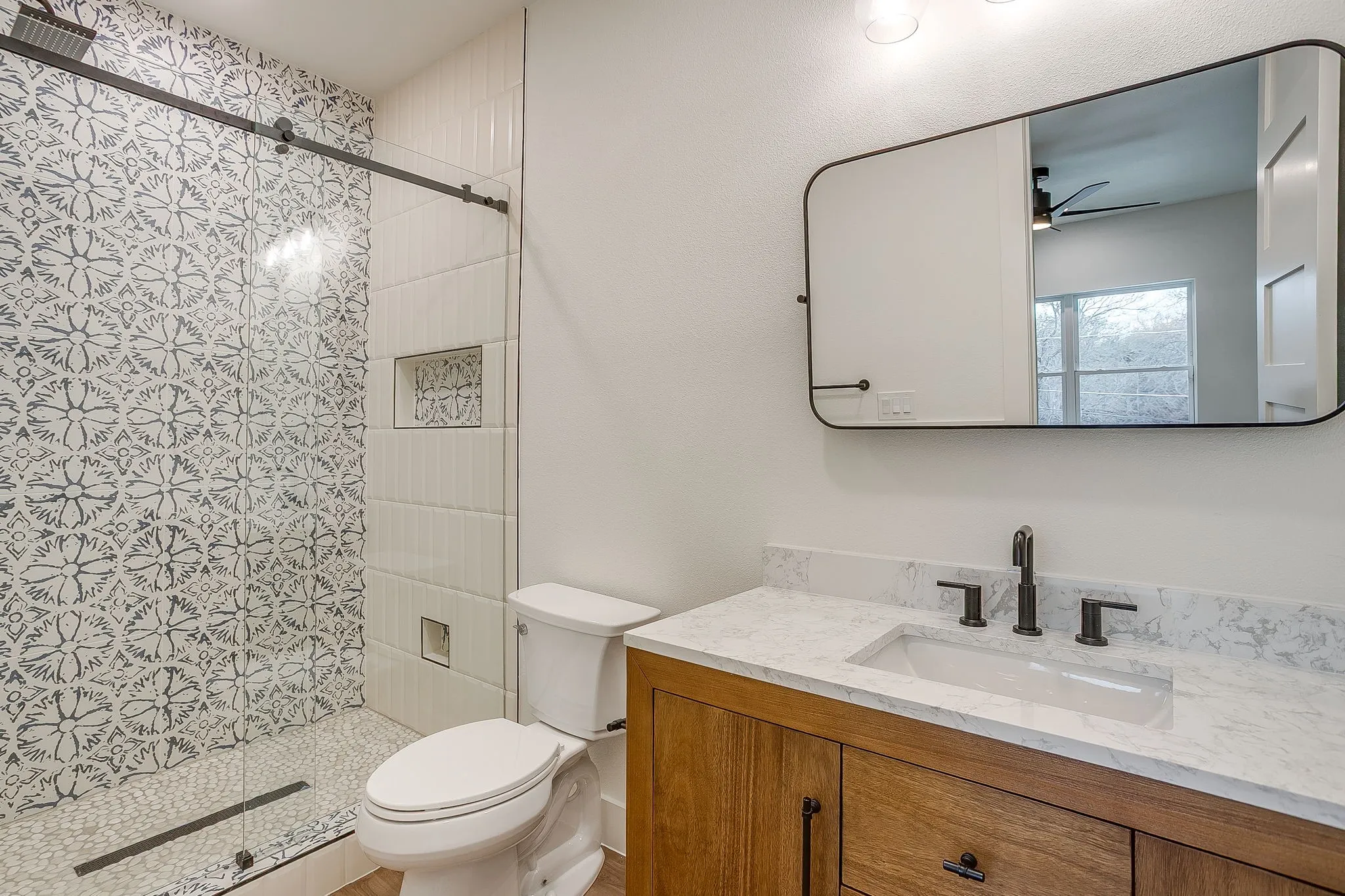 Single Family Residence For Sale in Tarrant County , 2705 Gordon Avenue, Fort Worth, Texas 76110, 5 Bedroom, 6 Bathroom, Garage spaces, 2,837 Sqft, built in 2026, mls#21346473, Real Estate Agent in Fort Worth, Homes For Sale in Tarrant county, Homes For Sale in Fort Worth, Realtor in Fort Worth Texas, Real Estate Brokerage Independent Realty Texas, Luminita Cordes Realtor