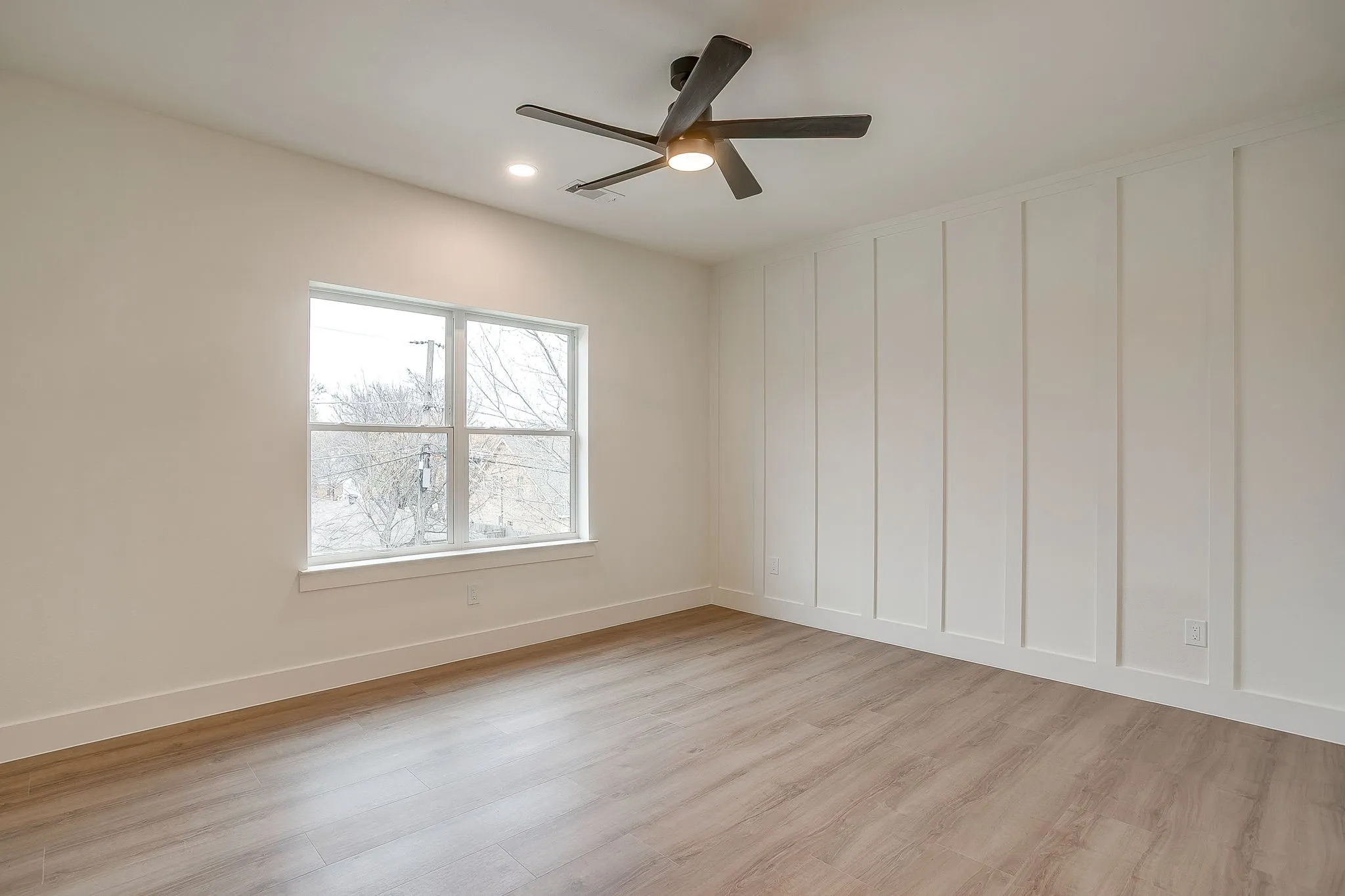 Single Family Residence For Sale in Tarrant County , 2705 Gordon Avenue, Fort Worth, Texas 76110, 5 Bedroom, 6 Bathroom, Garage spaces, 2,837 Sqft, built in 2026, mls#21346473, Real Estate Agent in Fort Worth, Homes For Sale in Tarrant county, Homes For Sale in Fort Worth, Realtor in Fort Worth Texas, Real Estate Brokerage Independent Realty Texas, Luminita Cordes Realtor