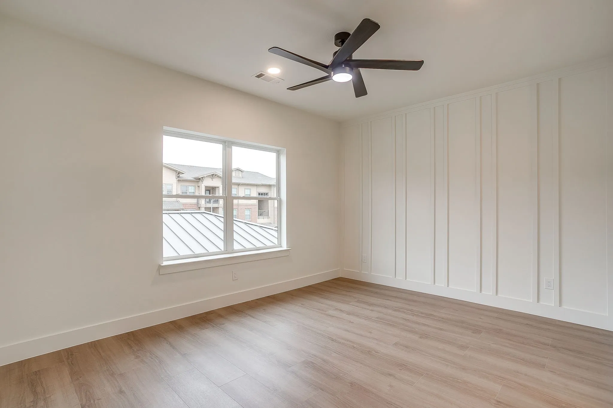 Single Family Residence For Sale in Tarrant County , 2705 Gordon Avenue, Fort Worth, Texas 76110, 5 Bedroom, 6 Bathroom, Garage spaces, 2,837 Sqft, built in 2026, mls#21346473, Real Estate Agent in Fort Worth, Homes For Sale in Tarrant county, Homes For Sale in Fort Worth, Realtor in Fort Worth Texas, Real Estate Brokerage Independent Realty Texas, Luminita Cordes Realtor