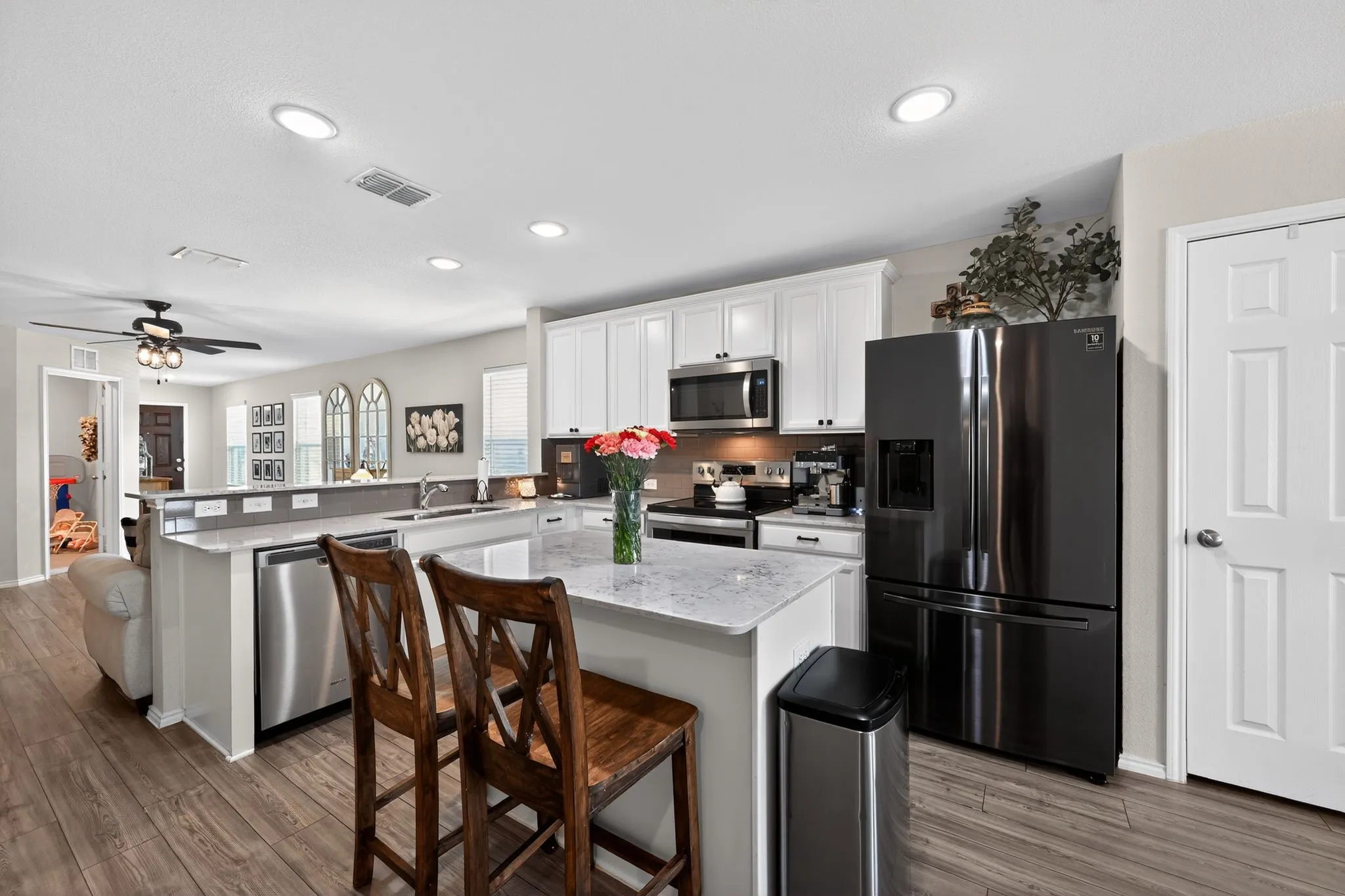 Single Family Residence For Sale in Kaufman County , 1552 Vega Drive, Forney, Texas 75126, 3 Bedroom, 2 Bathroom, 2 Garage spaces, 1,517 Sqft, built in 2021, mls#21346682, Real Estate Agent in Forney, Homes For Sale in Kaufman county, Homes For Sale in Forney, Realtor in Forney Texas, Real Estate Brokerage Independent Realty Texas, Luminita Cordes Realtor