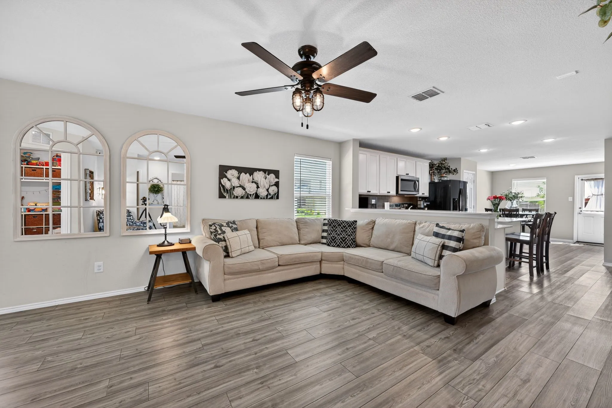 Single Family Residence For Sale in Kaufman County , 1552 Vega Drive, Forney, Texas 75126, 3 Bedroom, 2 Bathroom, 2 Garage spaces, 1,517 Sqft, built in 2021, mls#21346682, Real Estate Agent in Forney, Homes For Sale in Kaufman county, Homes For Sale in Forney, Realtor in Forney Texas, Real Estate Brokerage Independent Realty Texas, Luminita Cordes Realtor