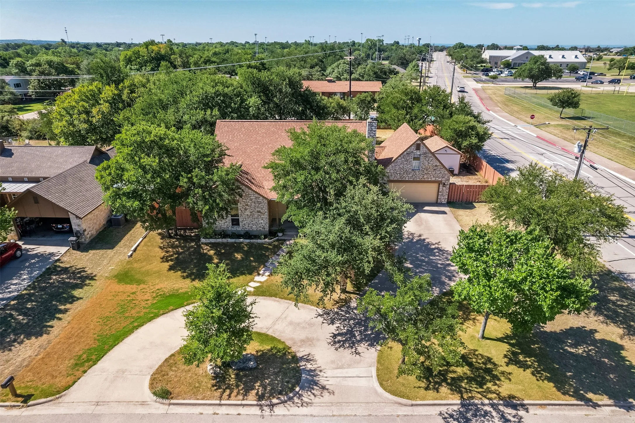 Single Family Residence For Sale in Parker County , 102 Tiffany Trail, Weatherford, Texas 76086, 4 Bedroom, 4 Bathroom, 2 Garage spaces, 2,943 Sqft, built in 1999, mls#21343308, Real Estate Agent in Weatherford, Homes For Sale in Parker county, Homes For Sale in Weatherford, Realtor in Weatherford Texas, Real Estate Brokerage Independent Realty Texas, Luminita Cordes Realtor