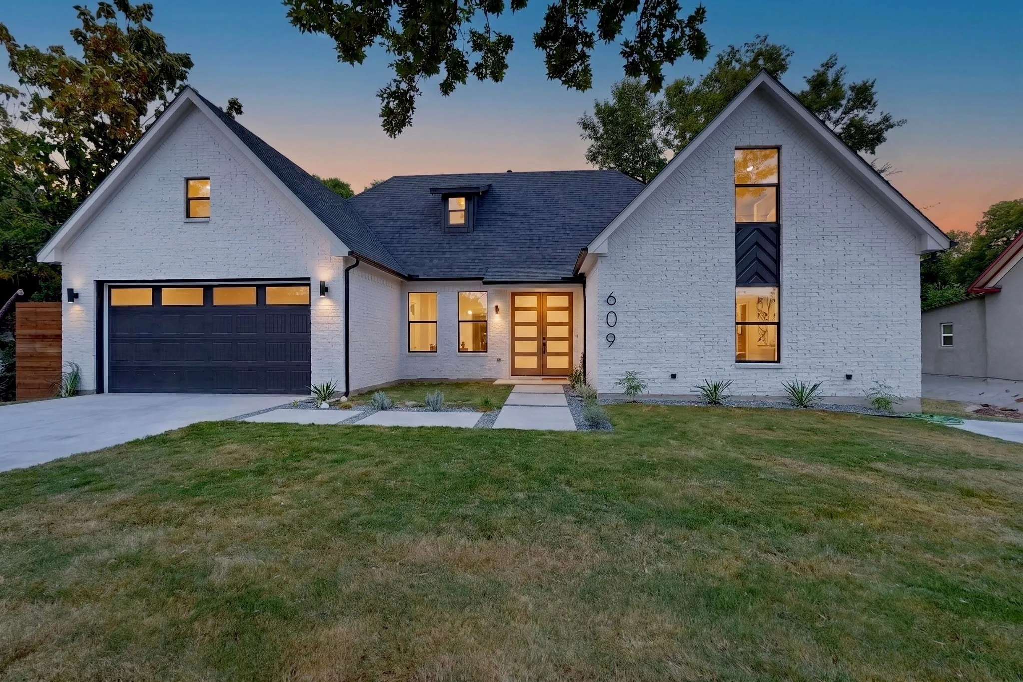 Single Family Residence For Sale in Kaufman County , 609 E Grove Street, Kaufman, Texas 75142, 3 Bedrooms, 4 Bathrooms, 2 Garage spaces, 1,828 Sqft, built in 2026, Price $374,900, mls#21346458, Real Estate Agent in Kaufman, Homes For Sale in Kaufman county, Homes For Sale in Kaufman, Realtor in Kaufman Texas, Real Estate Brokerage Independent Realty Texas, Luminita Cordes Realtor