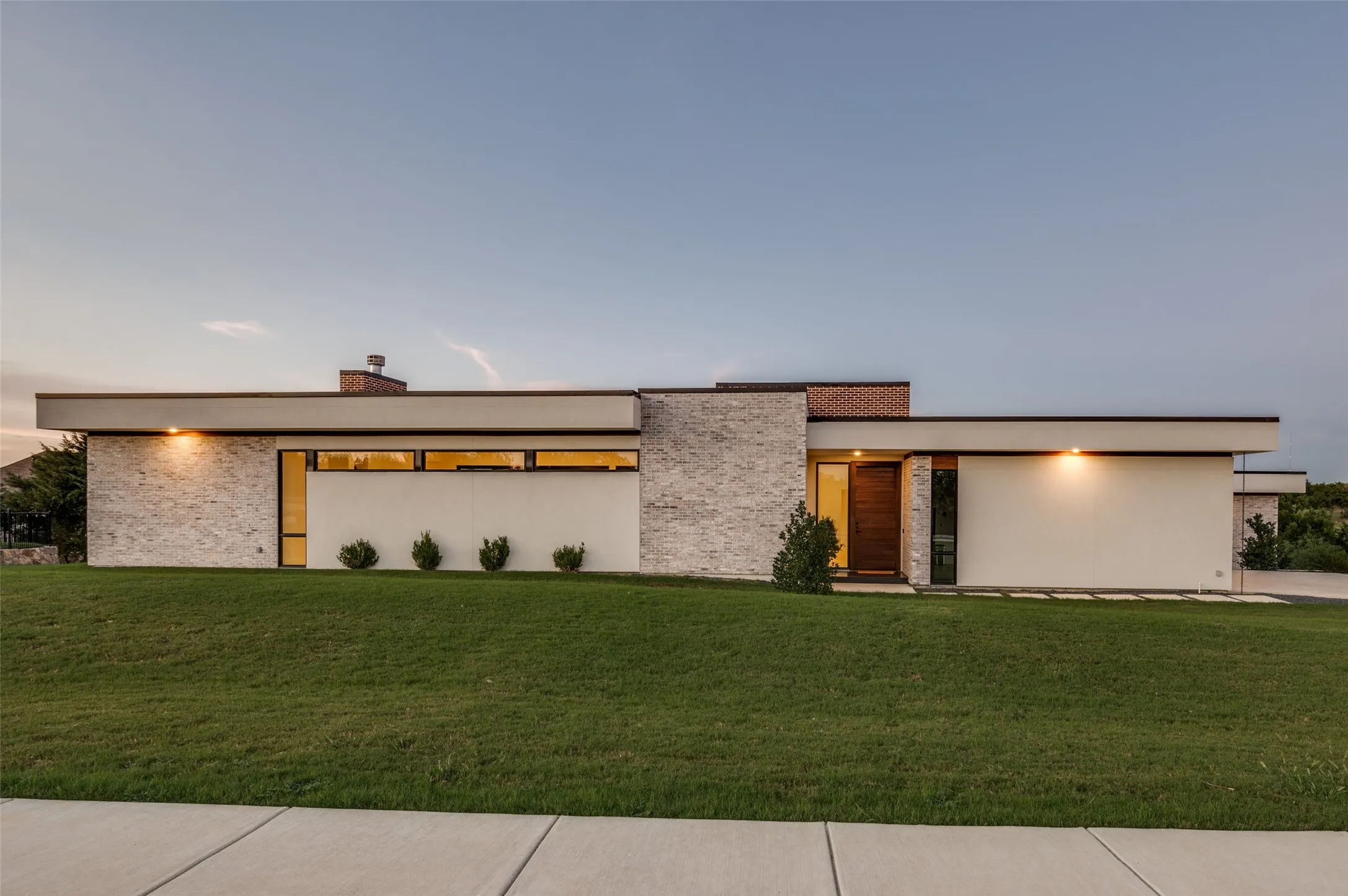 Single Family Residence For Sale in Dallas County , 3120 Sanctuary Drive, Grand Prairie, Texas 75104, 3 Bedroom, 3 Bathroom, 2 Garage spaces, 3,332 Sqft, built in 2024, mls#21344327, Real Estate Agent in Grand Prairie, Homes For Sale in Dallas county, Homes For Sale in Grand Prairie, Realtor in Grand Prairie Texas, Real Estate Brokerage Independent Realty Texas, Luminita Cordes Realtor