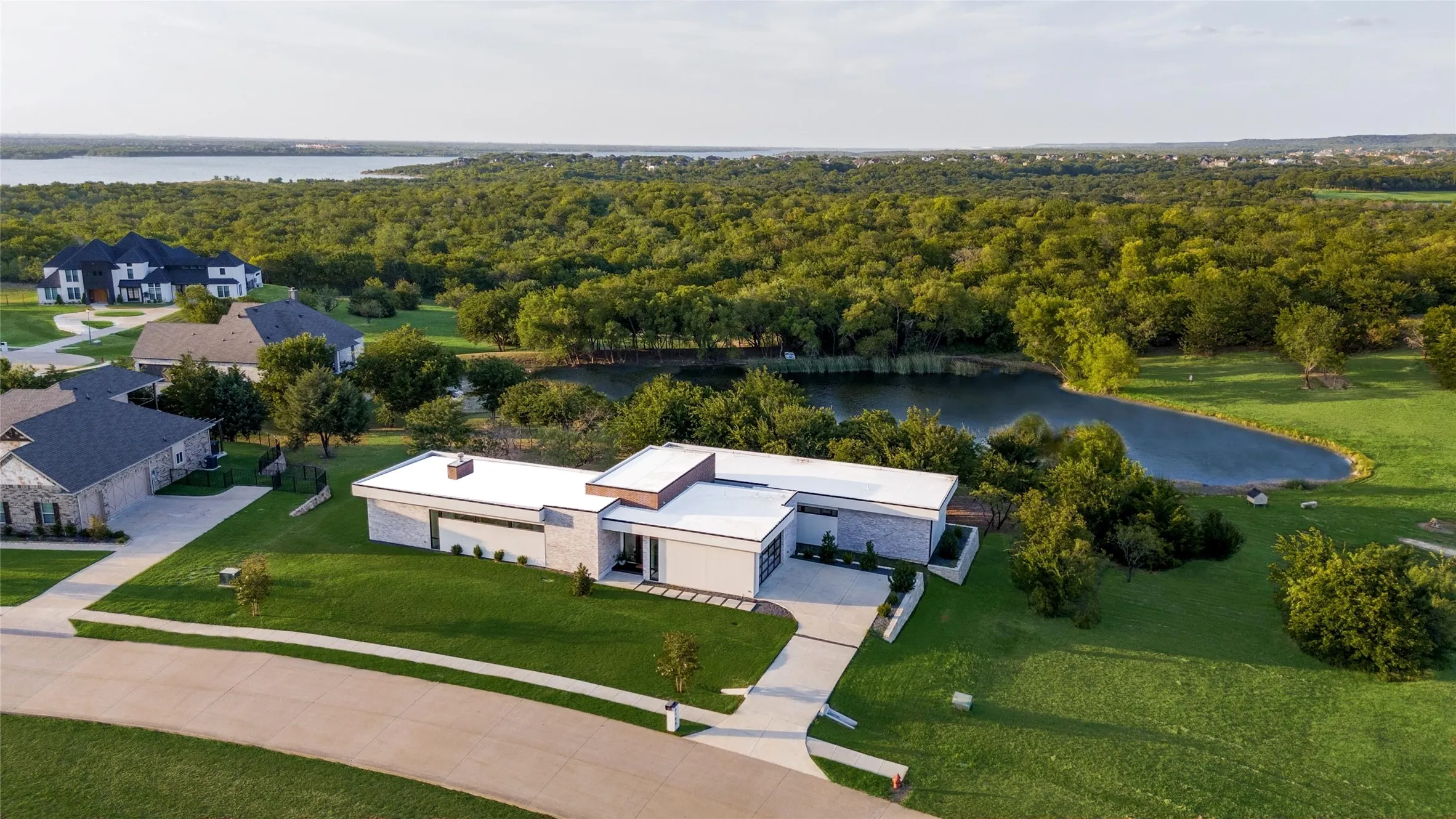 Single Family Residence For Sale in Dallas County , 3120 Sanctuary Drive, Grand Prairie, Texas 75104, 3 Bedroom, 3 Bathroom, 2 Garage spaces, 3,332 Sqft, built in 2024, mls#21344327, Real Estate Agent in Grand Prairie, Homes For Sale in Dallas county, Homes For Sale in Grand Prairie, Realtor in Grand Prairie Texas, Real Estate Brokerage Independent Realty Texas, Luminita Cordes Realtor