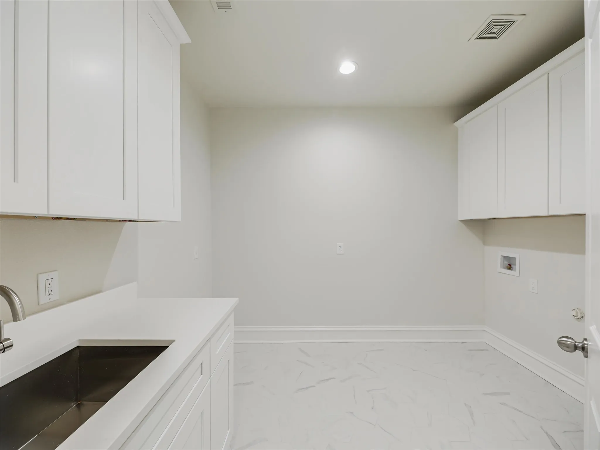 Single Family Residence For Sale in Collin County , 7798 Meadow Hill Drive, Frisco, Texas 75033, 4 Bedroom, 4 Bathroom, 3 Garage spaces, 5,073 Sqft, built in 2002, mls#21345274, Real Estate Agent in Frisco, Homes For Sale in Collin county, Homes For Sale in Frisco, Realtor in Frisco Texas, Real Estate Brokerage Independent Realty Texas, Luminita Cordes Realtor