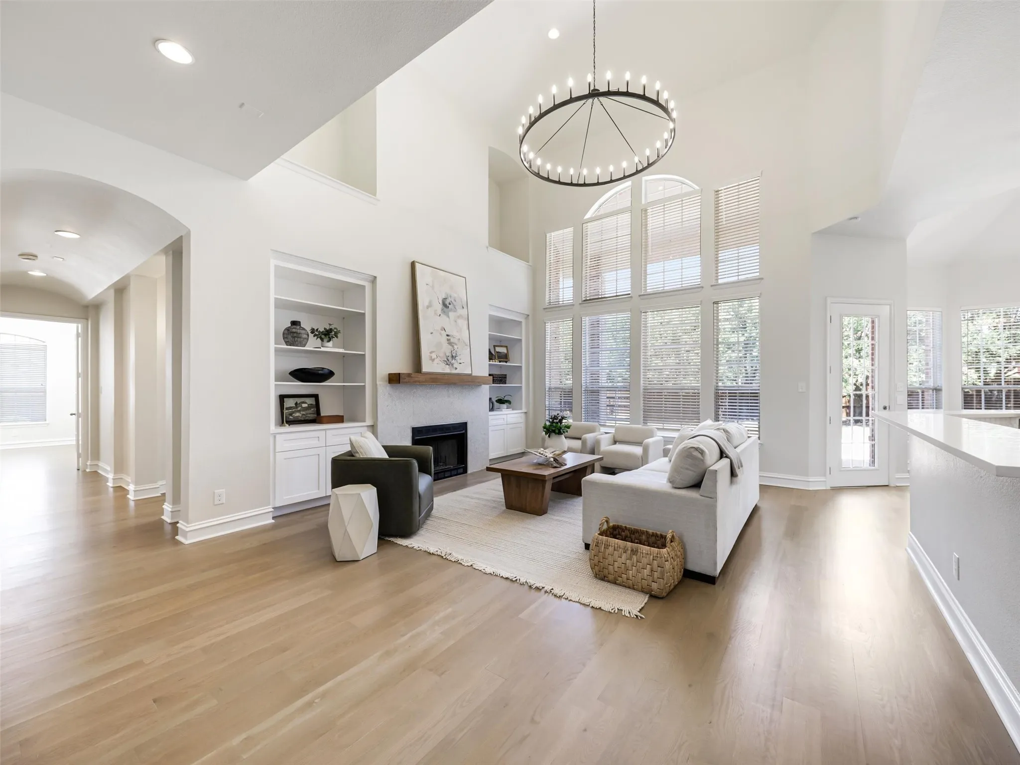 Single Family Residence For Sale in Collin County , 7798 Meadow Hill Drive, Frisco, Texas 75033, 4 Bedroom, 4 Bathroom, 3 Garage spaces, 5,073 Sqft, built in 2002, mls#21345274, Real Estate Agent in Frisco, Homes For Sale in Collin county, Homes For Sale in Frisco, Realtor in Frisco Texas, Real Estate Brokerage Independent Realty Texas, Luminita Cordes Realtor