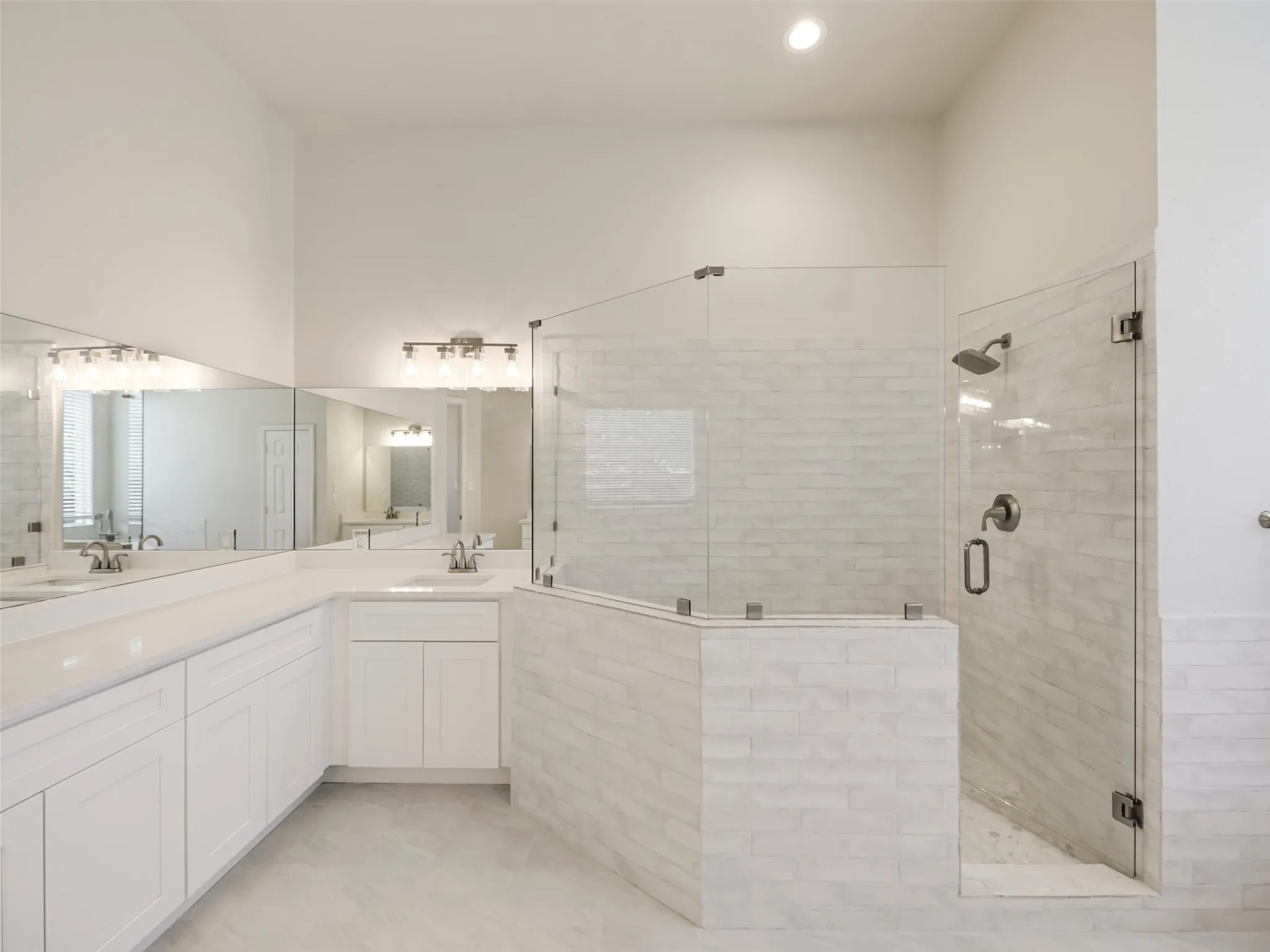Single Family Residence For Sale in Collin County , 7798 Meadow Hill Drive, Frisco, Texas 75033, 4 Bedroom, 4 Bathroom, 3 Garage spaces, 5,073 Sqft, built in 2002, mls#21345274, Real Estate Agent in Frisco, Homes For Sale in Collin county, Homes For Sale in Frisco, Realtor in Frisco Texas, Real Estate Brokerage Independent Realty Texas, Luminita Cordes Realtor