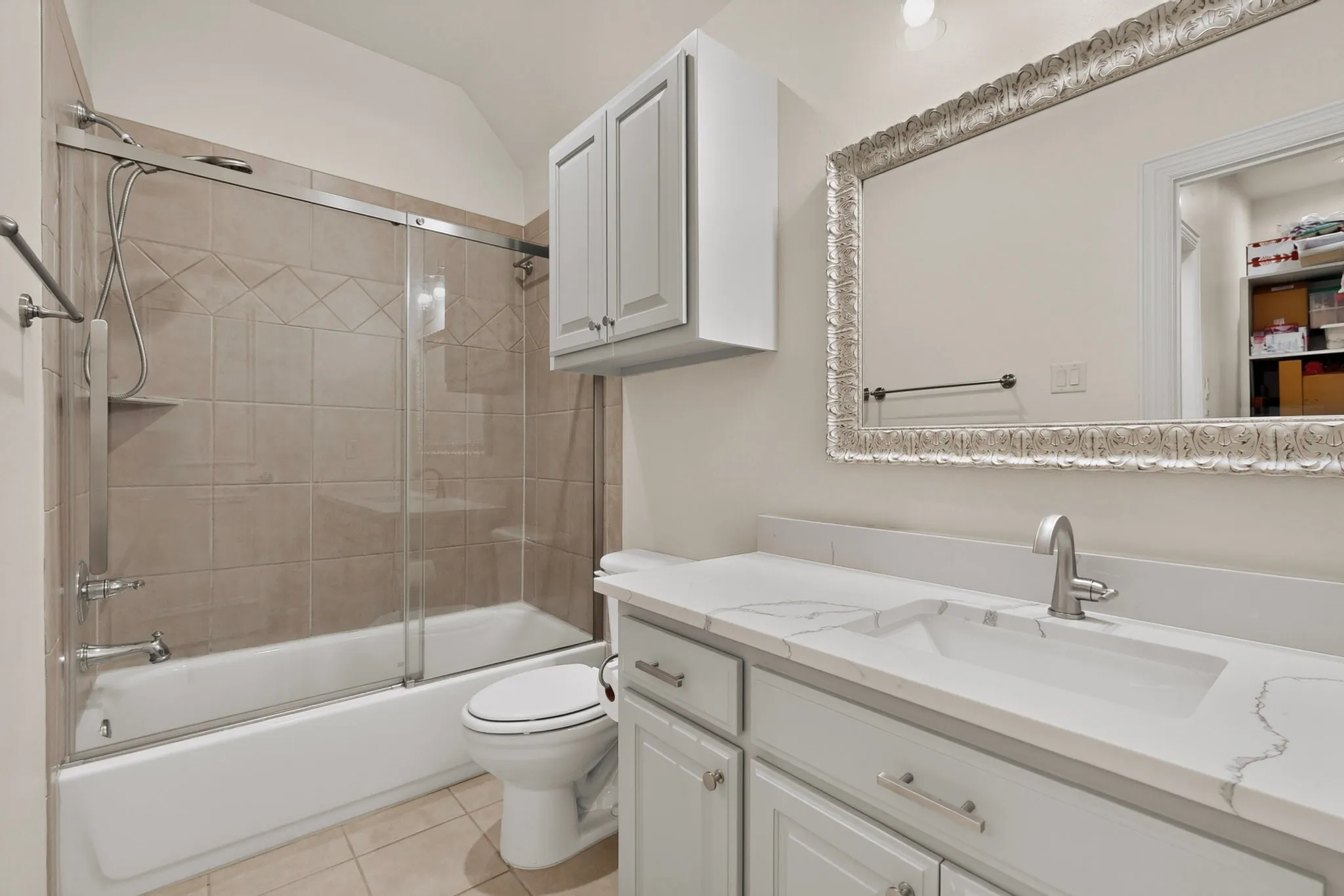 Single Family Residence For Sale in Collin County , 20 Glistening Pond Drive, Frisco, Texas 75034, 4 Bedroom, 4 Bathroom, 2 Garage spaces, 3,476 Sqft, built in 2005, mls#21346350, Real Estate Agent in Frisco, Homes For Sale in Collin county, Homes For Sale in Frisco, Realtor in Frisco Texas, Real Estate Brokerage Independent Realty Texas, Luminita Cordes Realtor