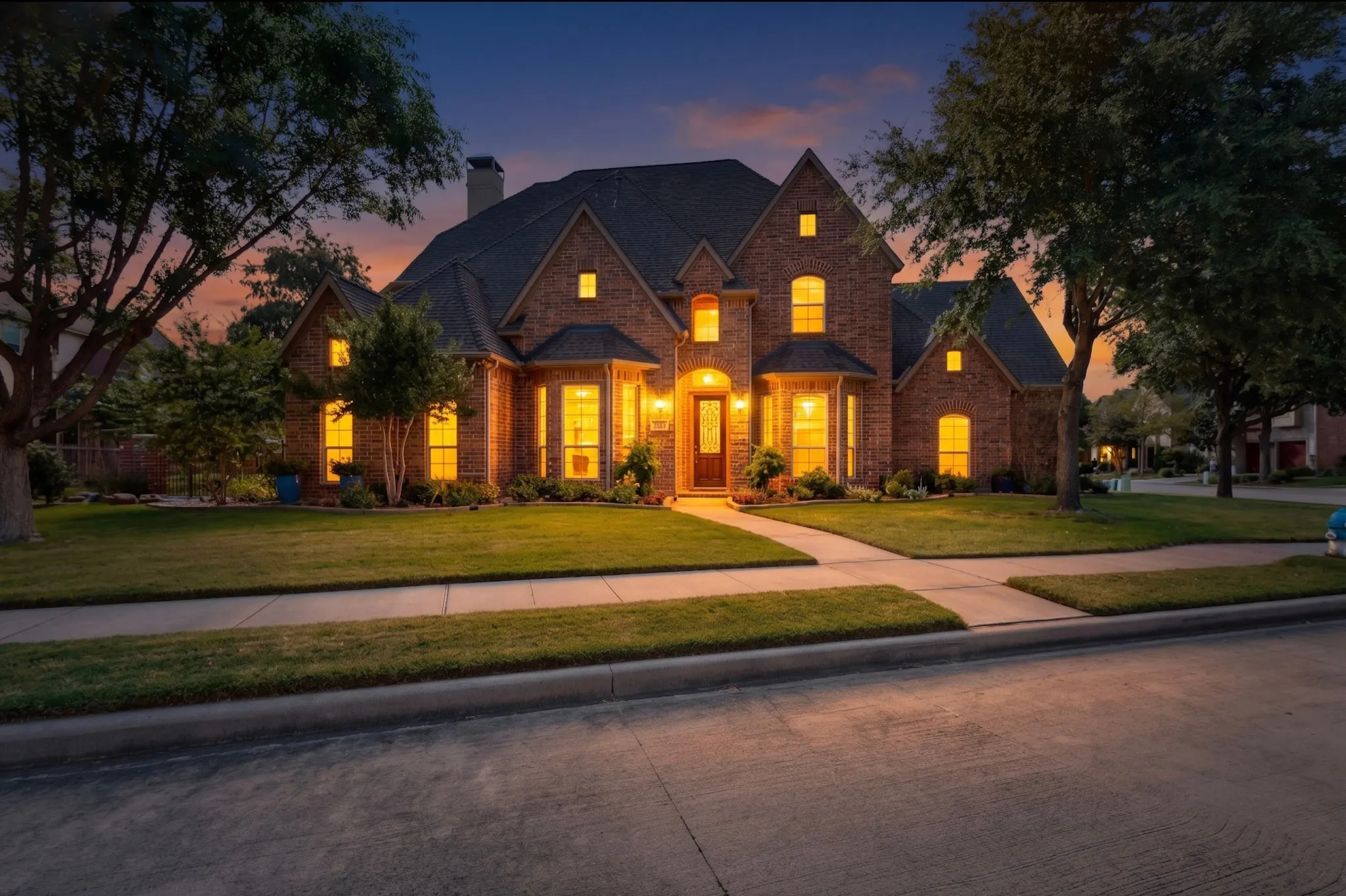Single Family Residence For Sale in Collin County , 20 Glistening Pond Drive, Frisco, Texas 75034, 4 Bedroom, 4 Bathroom, 2 Garage spaces, 3,476 Sqft, built in 2005, mls#21346350, Real Estate Agent in Frisco, Homes For Sale in Collin county, Homes For Sale in Frisco, Realtor in Frisco Texas, Real Estate Brokerage Independent Realty Texas, Luminita Cordes Realtor