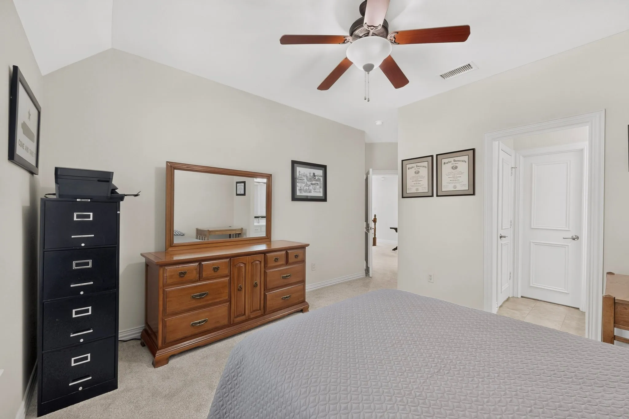 Single Family Residence For Sale in Collin County , 20 Glistening Pond Drive, Frisco, Texas 75034, 4 Bedroom, 4 Bathroom, 2 Garage spaces, 3,476 Sqft, built in 2005, mls#21346350, Real Estate Agent in Frisco, Homes For Sale in Collin county, Homes For Sale in Frisco, Realtor in Frisco Texas, Real Estate Brokerage Independent Realty Texas, Luminita Cordes Realtor