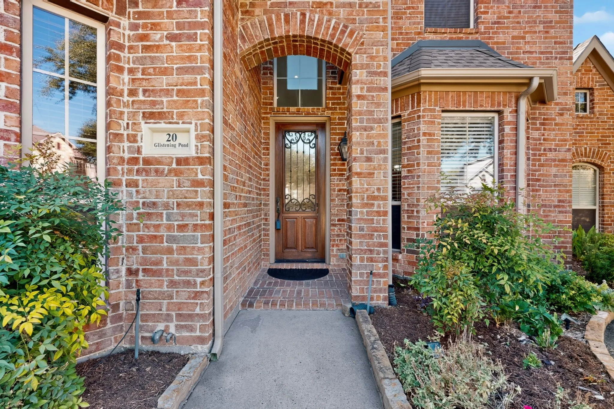Single Family Residence For Sale in Collin County , 20 Glistening Pond Drive, Frisco, Texas 75034, 4 Bedroom, 4 Bathroom, 2 Garage spaces, 3,476 Sqft, built in 2005, mls#21346350, Real Estate Agent in Frisco, Homes For Sale in Collin county, Homes For Sale in Frisco, Realtor in Frisco Texas, Real Estate Brokerage Independent Realty Texas, Luminita Cordes Realtor