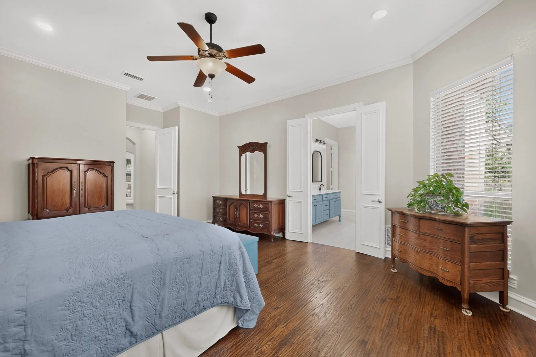 Single Family Residence For Sale in Collin County , 20 Glistening Pond Drive, Frisco, Texas 75034, 4 Bedroom, 4 Bathroom, 2 Garage spaces, 3,476 Sqft, built in 2005, mls#21346350, Real Estate Agent in Frisco, Homes For Sale in Collin county, Homes For Sale in Frisco, Realtor in Frisco Texas, Real Estate Brokerage Independent Realty Texas, Luminita Cordes Realtor