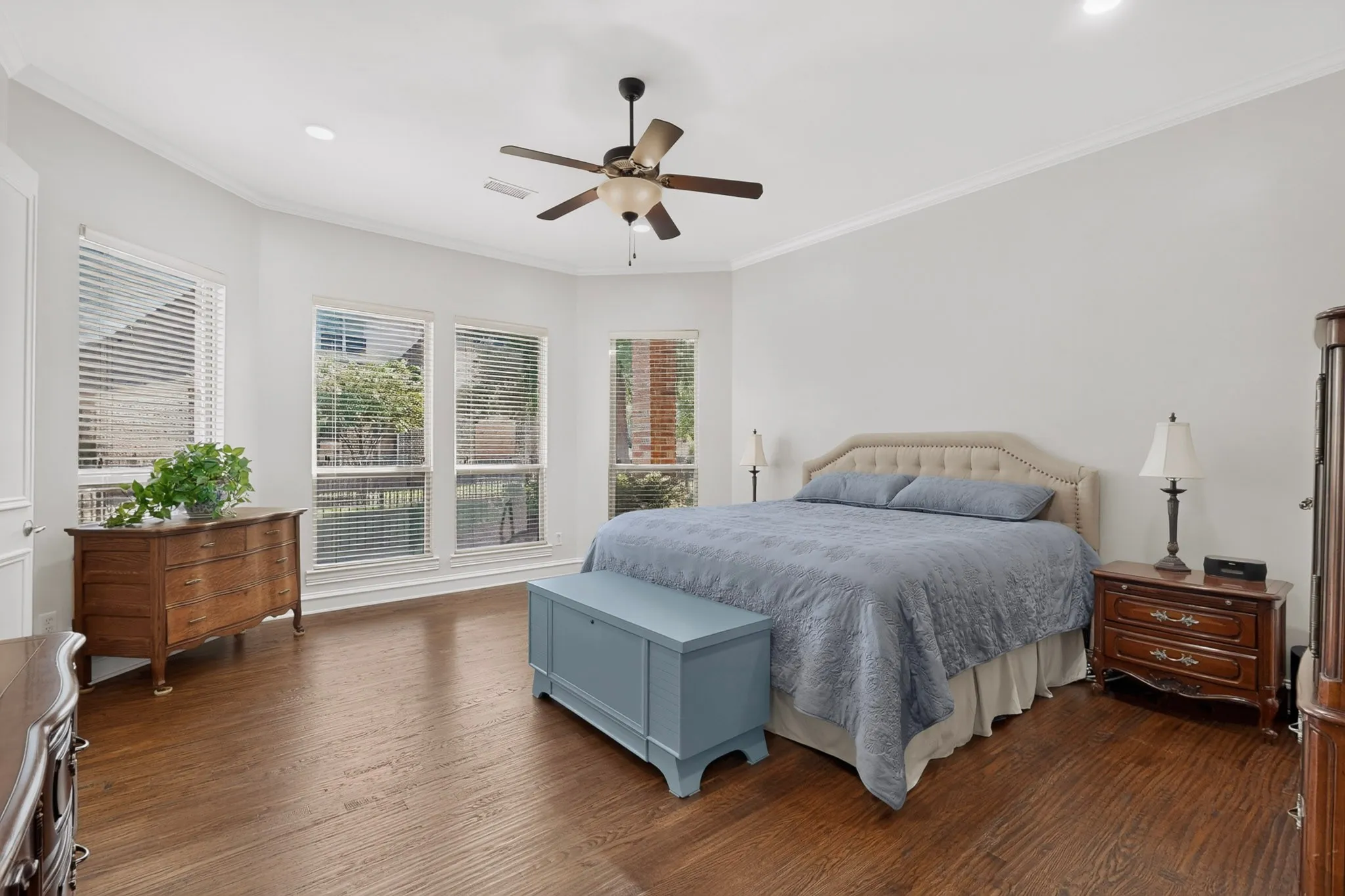 Single Family Residence For Sale in Collin County , 20 Glistening Pond Drive, Frisco, Texas 75034, 4 Bedroom, 4 Bathroom, 2 Garage spaces, 3,476 Sqft, built in 2005, mls#21346350, Real Estate Agent in Frisco, Homes For Sale in Collin county, Homes For Sale in Frisco, Realtor in Frisco Texas, Real Estate Brokerage Independent Realty Texas, Luminita Cordes Realtor