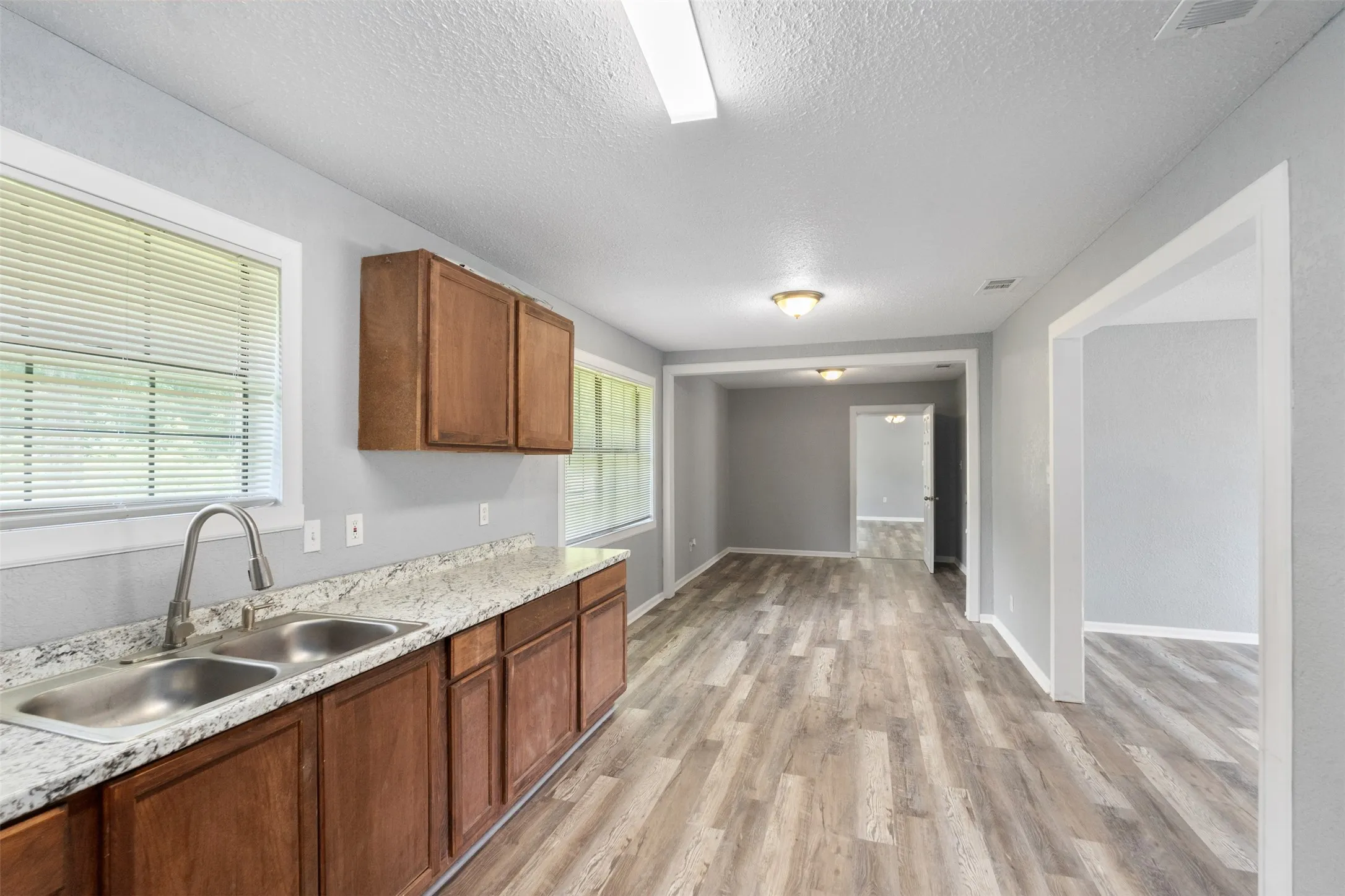 Single Family Residence For Sale in Freestone County , 115 Fcr 969, Wortham, Texas 76693, 4 Bedroom, 2 Bathroom, Garage spaces, 1,800 Sqft, built in 1980, mls#21345660, Real Estate Agent in Wortham, Homes For Sale in Freestone county, Homes For Sale in Wortham, Realtor in Wortham Texas, Real Estate Brokerage Independent Realty Texas, Luminita Cordes Realtor
