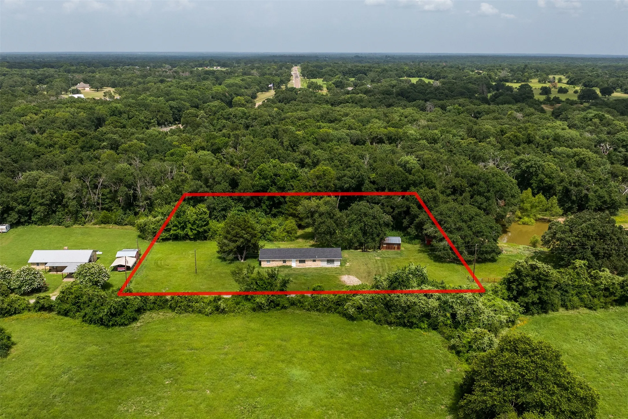 Single Family Residence For Sale in Freestone County , 115 Fcr 969, Wortham, Texas 76693, 4 Bedroom, 2 Bathroom, Garage spaces, 1,800 Sqft, built in 1980, mls#21345660, Real Estate Agent in Wortham, Homes For Sale in Freestone county, Homes For Sale in Wortham, Realtor in Wortham Texas, Real Estate Brokerage Independent Realty Texas, Luminita Cordes Realtor