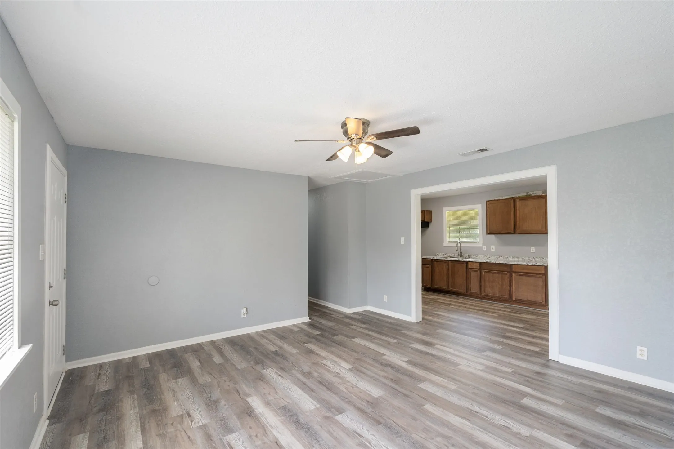 Single Family Residence For Sale in Freestone County , 115 Fcr 969, Wortham, Texas 76693, 4 Bedroom, 2 Bathroom, Garage spaces, 1,800 Sqft, built in 1980, mls#21345660, Real Estate Agent in Wortham, Homes For Sale in Freestone county, Homes For Sale in Wortham, Realtor in Wortham Texas, Real Estate Brokerage Independent Realty Texas, Luminita Cordes Realtor