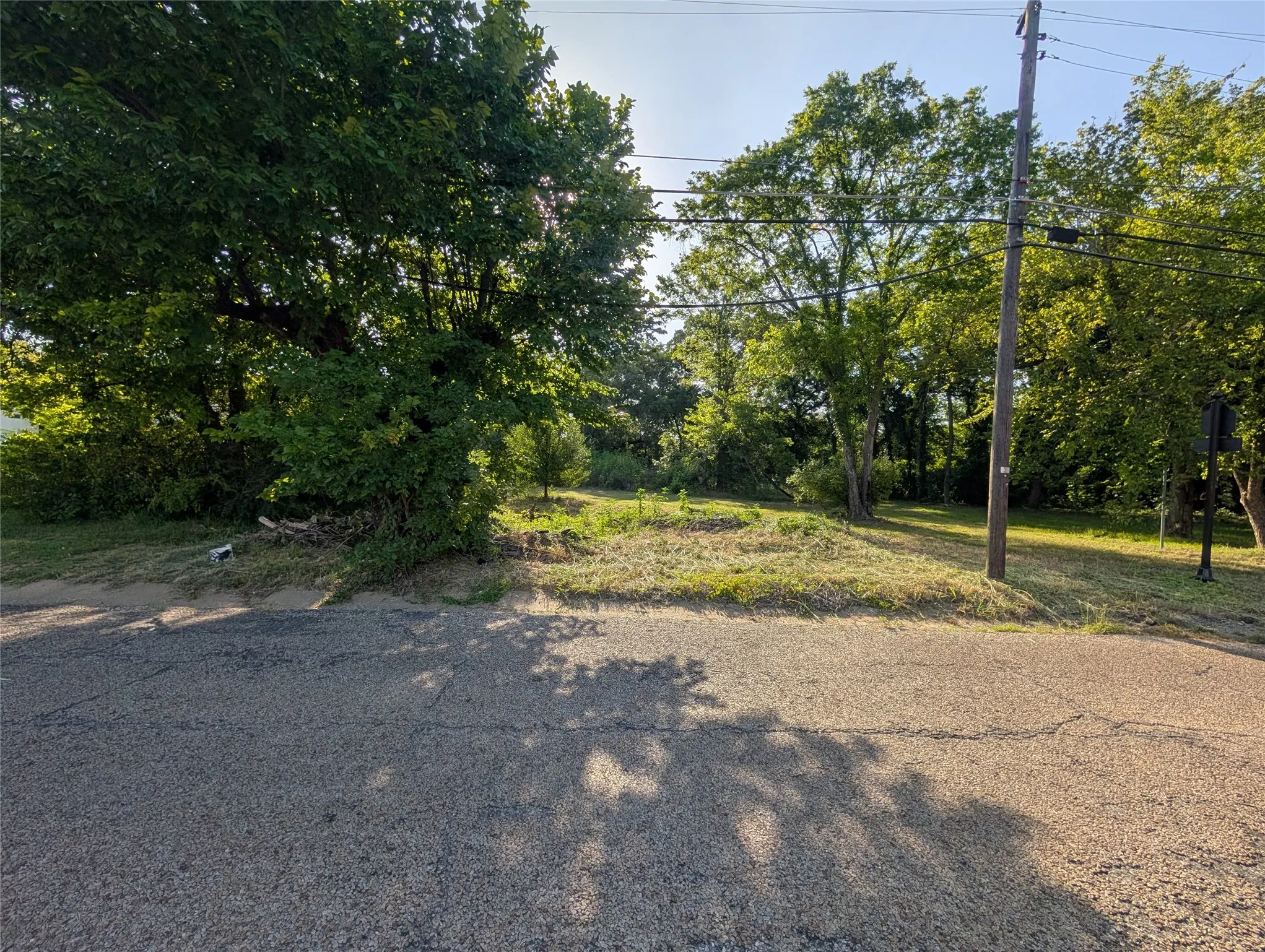 Improved Land For Sale in Grayson County , 910 N Houston Avenue, Denison, Texas 75021, 0, 0, Garage spaces, 0 Sqft, built in 0, Price $100,000, mls#21343594, Real Estate Agent in Denison, Homes For Sale in Grayson county, Homes For Sale in Denison, Realtor in Denison Texas, Real Estate Brokerage Independent Realty Texas, Luminita Cordes Realtor