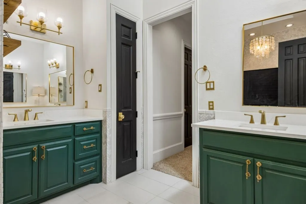 Single Family Residence For Sale in Collin County , 12 Misty Meadow Drive, Melissa, Texas 75454, 5 Bedroom, 5 Bathroom, 3 Garage spaces, 5,197 Sqft, built in 1998, mls#21346667, Real Estate Agent in Melissa, Homes For Sale in Collin county, Homes For Sale in Melissa, Realtor in Melissa Texas, Real Estate Brokerage Independent Realty Texas, Luminita Cordes Realtor