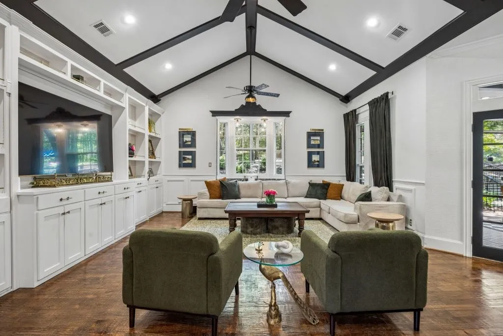 Single Family Residence For Sale in Collin County , 12 Misty Meadow Drive, Melissa, Texas 75454, 5 Bedroom, 5 Bathroom, 3 Garage spaces, 5,197 Sqft, built in 1998, mls#21346667, Real Estate Agent in Melissa, Homes For Sale in Collin county, Homes For Sale in Melissa, Realtor in Melissa Texas, Real Estate Brokerage Independent Realty Texas, Luminita Cordes Realtor