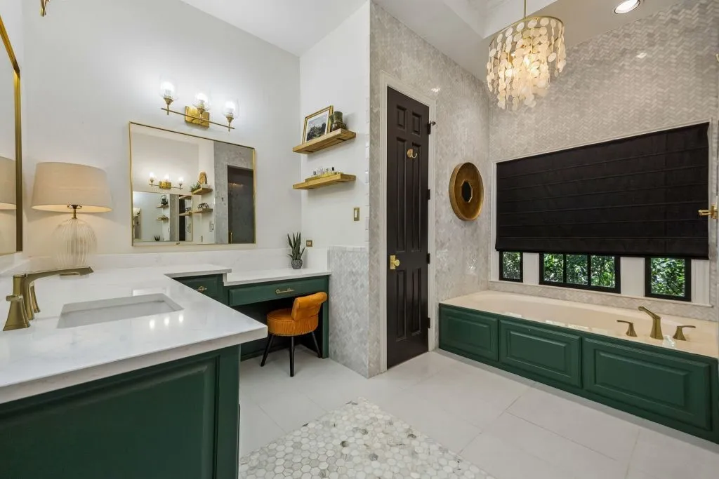 Single Family Residence For Sale in Collin County , 12 Misty Meadow Drive, Melissa, Texas 75454, 5 Bedroom, 5 Bathroom, 3 Garage spaces, 5,197 Sqft, built in 1998, mls#21346667, Real Estate Agent in Melissa, Homes For Sale in Collin county, Homes For Sale in Melissa, Realtor in Melissa Texas, Real Estate Brokerage Independent Realty Texas, Luminita Cordes Realtor