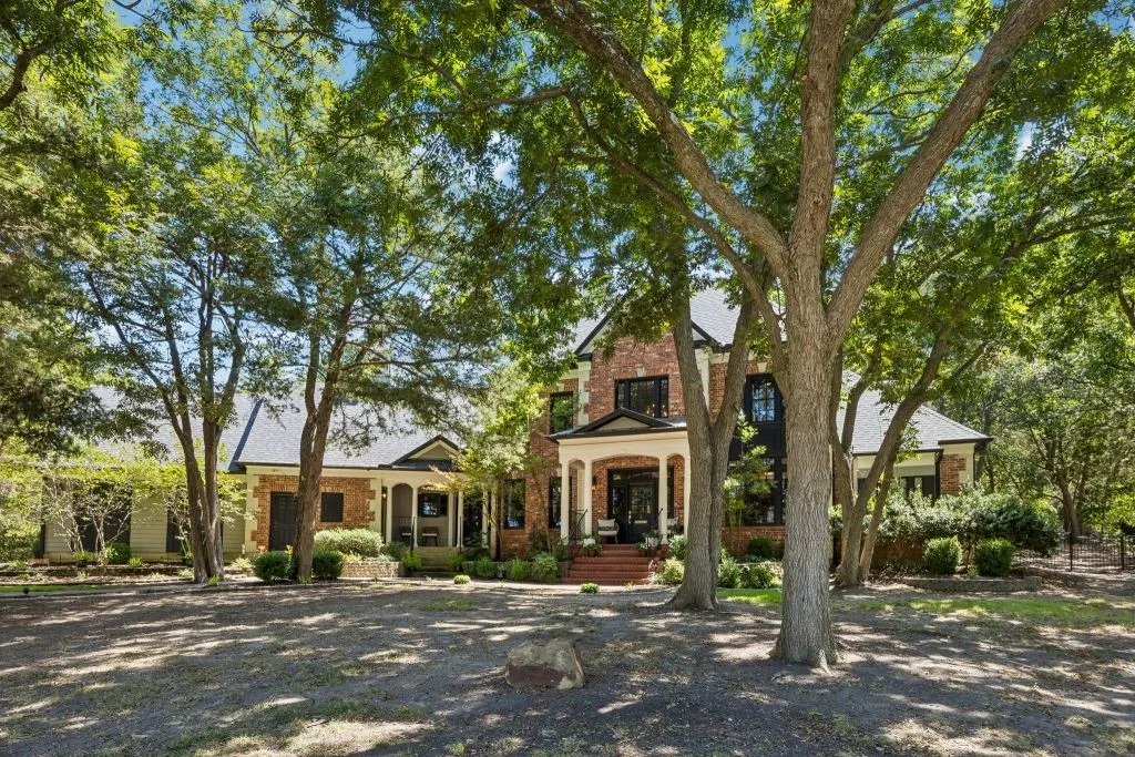 Single Family Residence For Sale in Collin County , 12 Misty Meadow Drive, Melissa, Texas 75454, 5 Bedroom, 5 Bathroom, 3 Garage spaces, 5,197 Sqft, built in 1998, mls#21346667, Real Estate Agent in Melissa, Homes For Sale in Collin county, Homes For Sale in Melissa, Realtor in Melissa Texas, Real Estate Brokerage Independent Realty Texas, Luminita Cordes Realtor