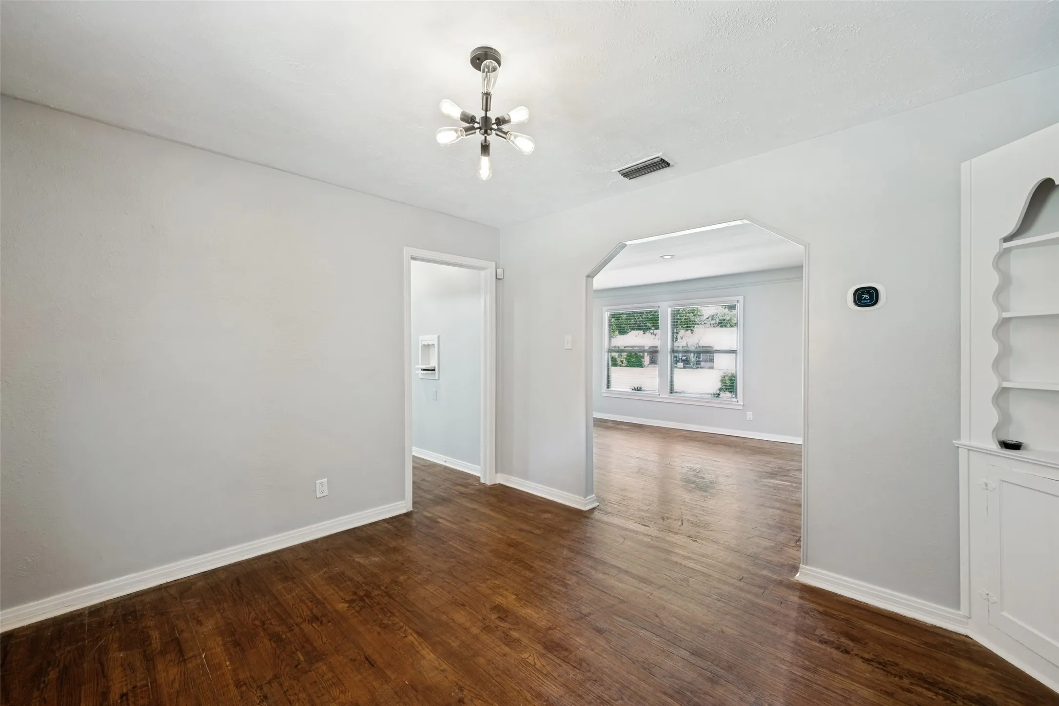 Single Family Residence For Rent in Tarrant County , 4009 Anita Avenue, Fort Worth, Texas 76109, 4 Bedroom, 2 Bathroom, Garage spaces, 1,771 Sqft, built in 1949, Price $3,750, mls#21346708, Real Estate Agent in Fort Worth, Homes For Rent in Tarrant county, Homes For Rent in Fort Worth, Realtor in Fort Worth Texas, Real Estate Brokerage Independent Realty Texas, Luminita Cordes Realtor